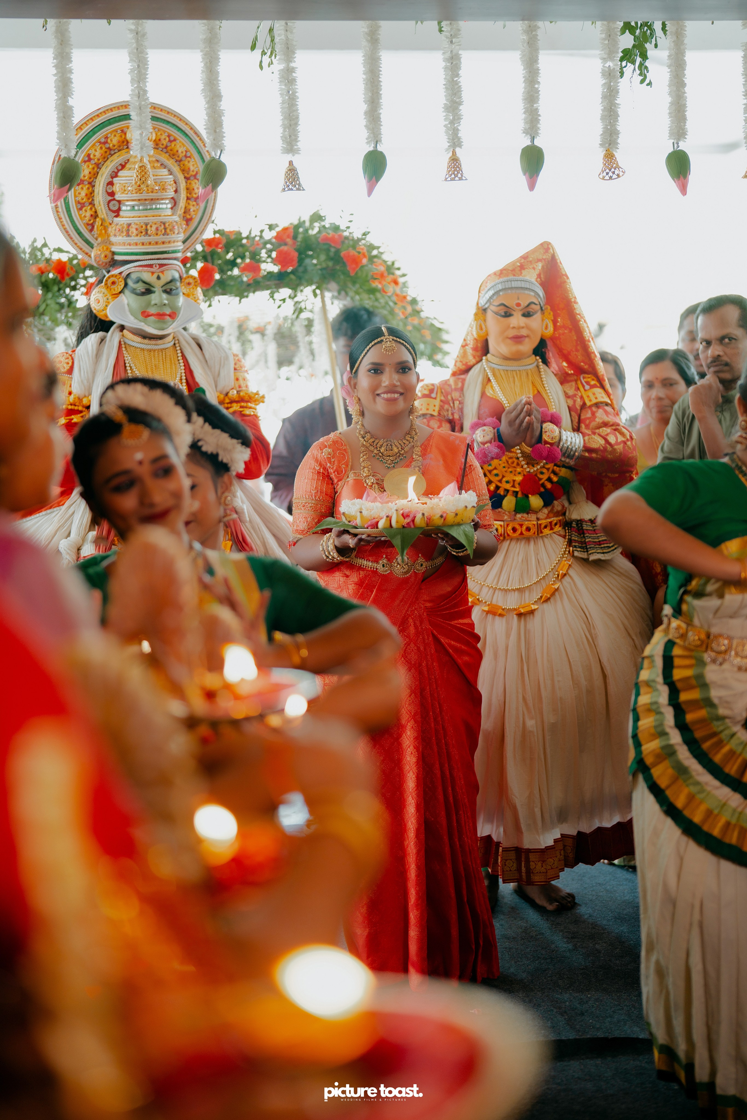 Traditional Kerala Hindu Wedding Ft. Anusree & Vishnu. Fine art Wedding Photographers in India & Canada