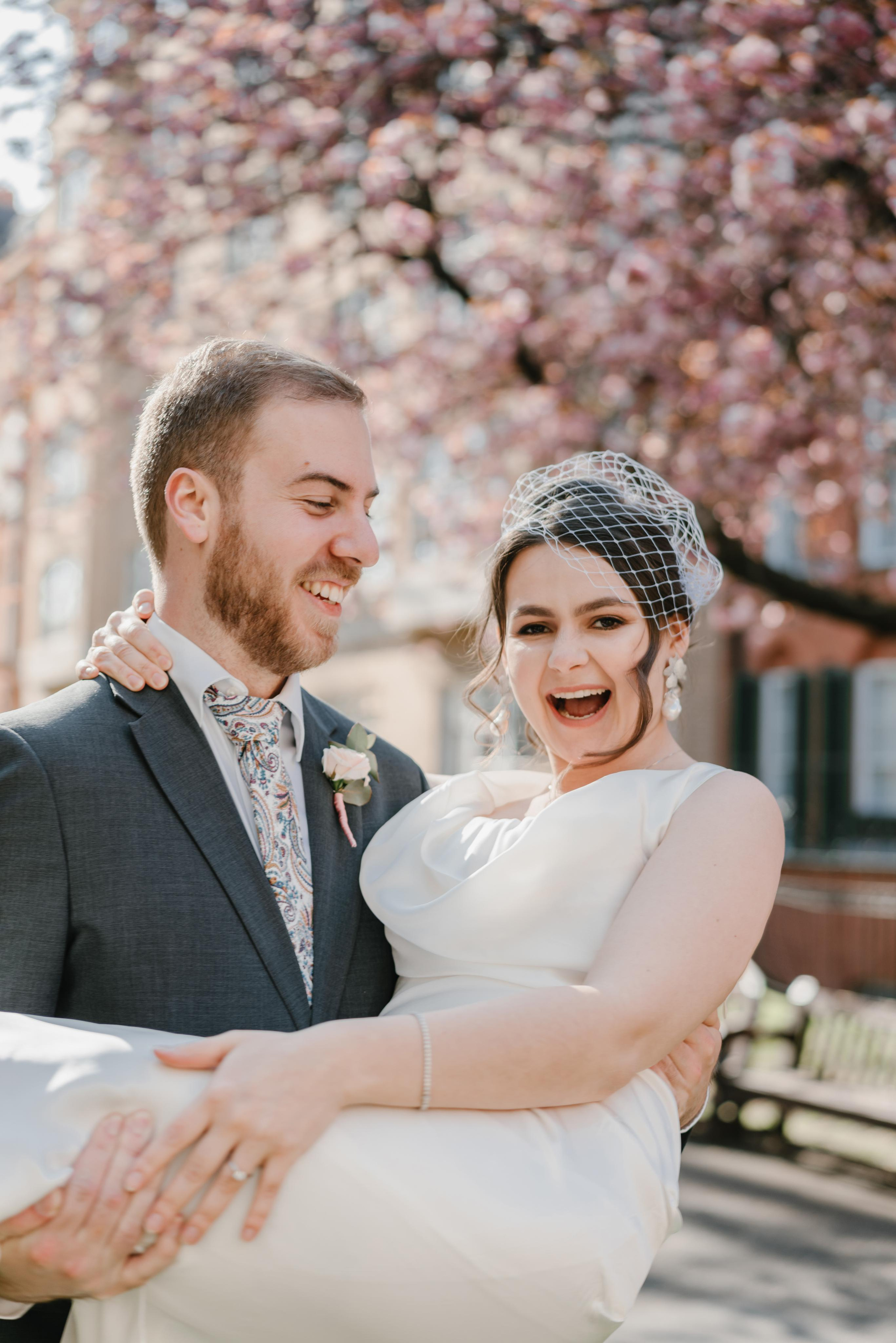 Wedding ceremony in Mayfair Library. London Wedding Photographer|Natasha Ferreira