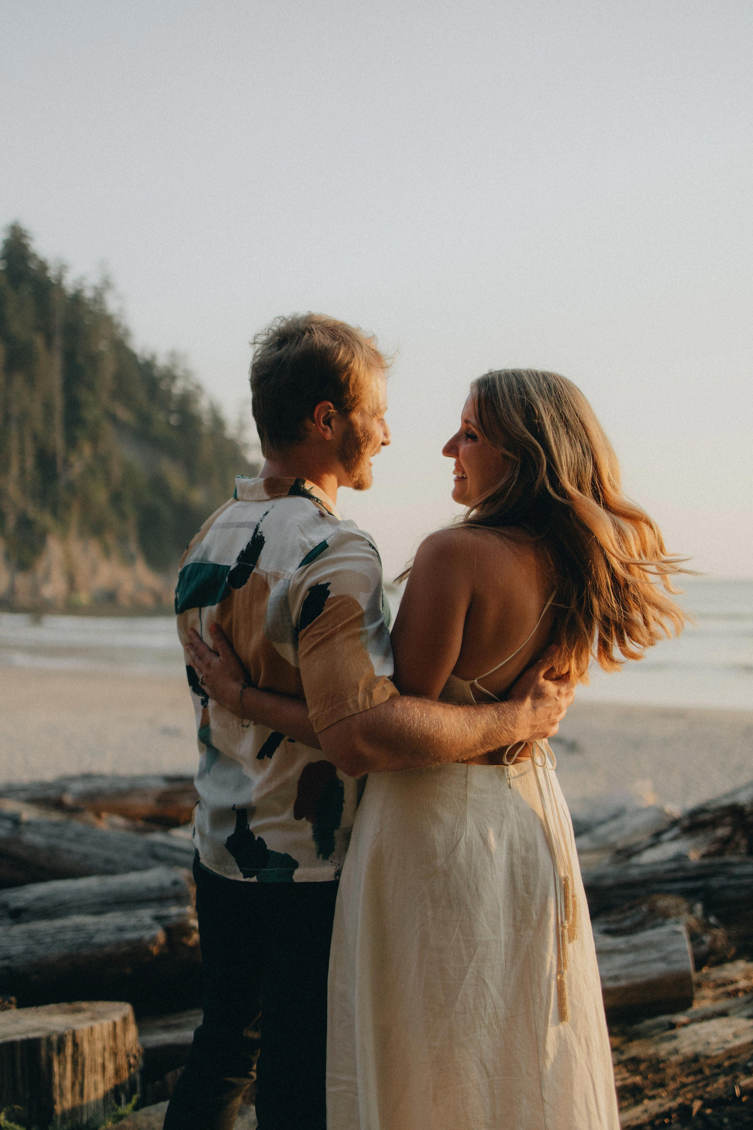 Engagement Photography at Cannon Beach | Jessie & Isaac's Session by Georgy Shishkin | Capturing Moments in Portland, Seattle, Bend & Oregon. Capturing Love in the Heart of the Pacific Northwes