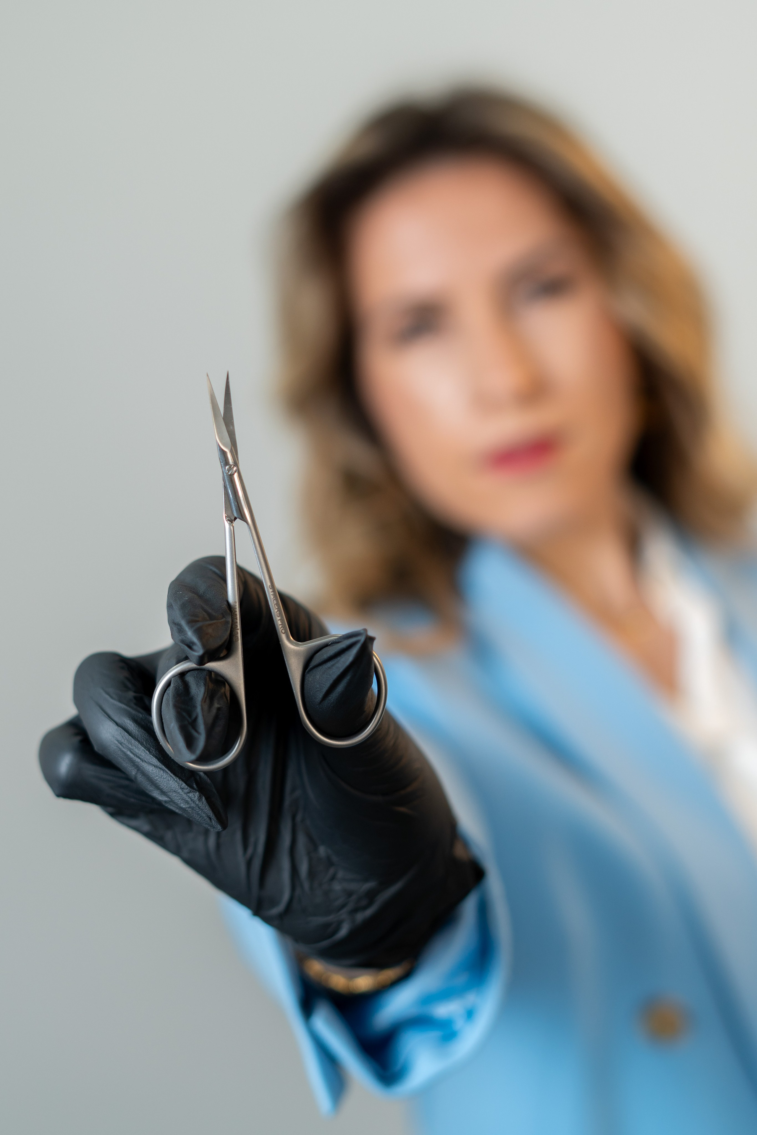 Nina Petrasco. Frames by Giovani Braga