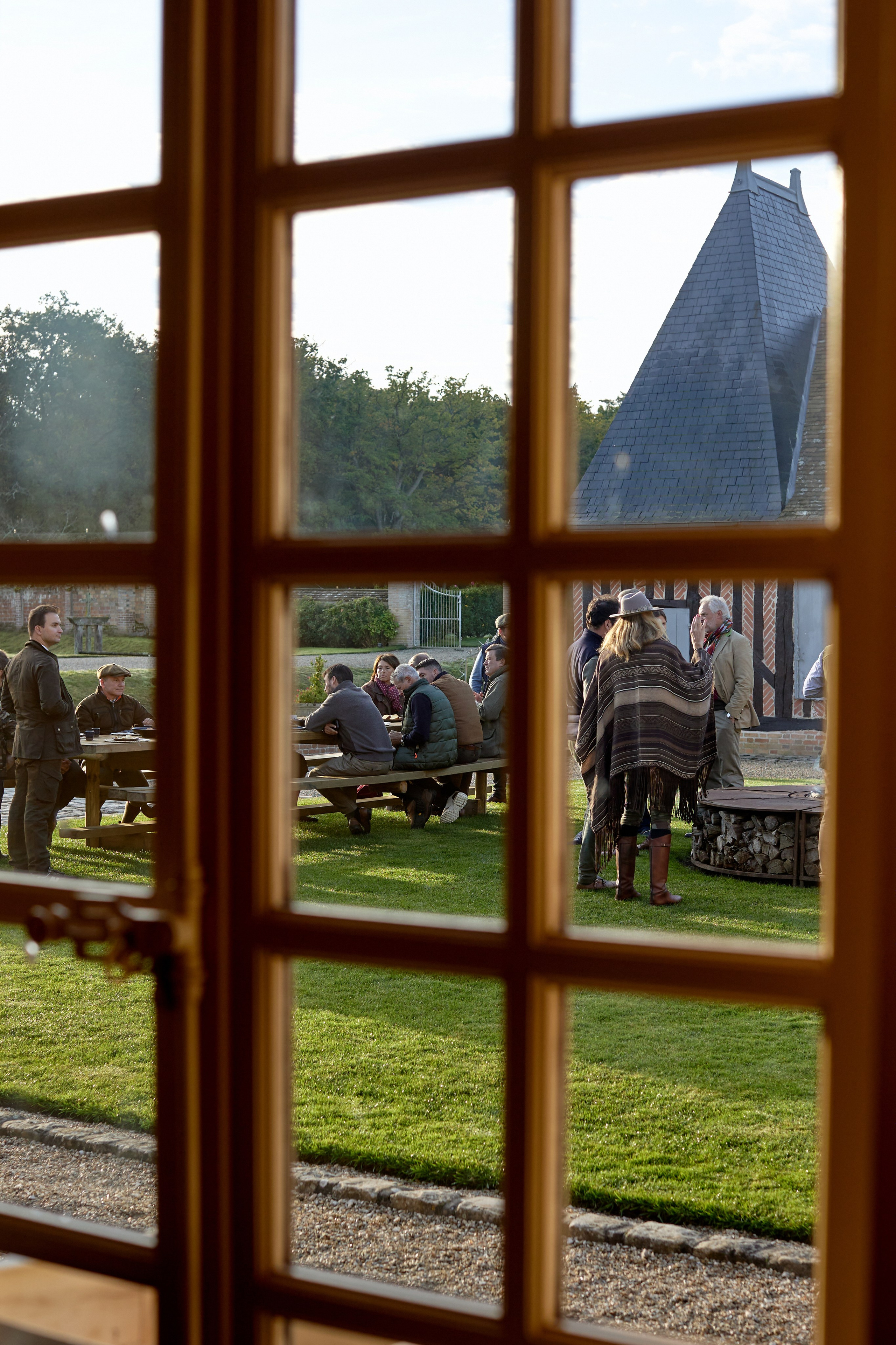 Hunting in France. Amazing photo session at a time convenient for you. Y