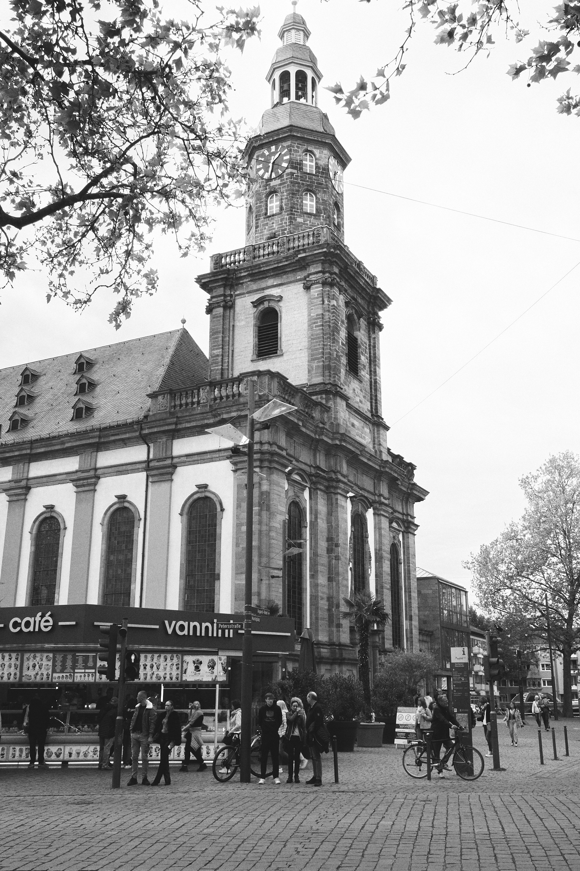 Worms. Aleksandr Steinbrenner | Streetfotografie