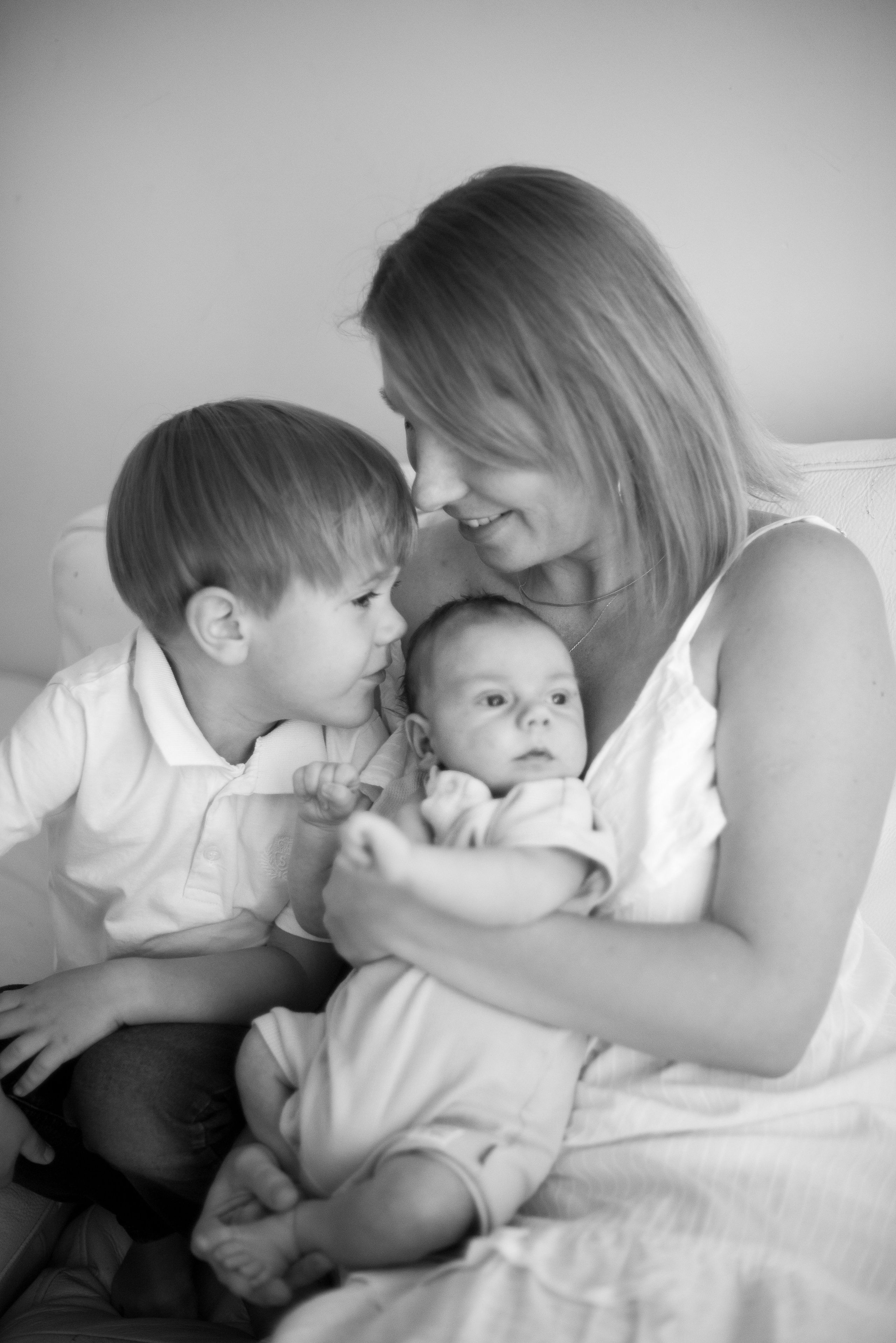 Катя, Андрей Мирон и Лео. Визуальный брендинг