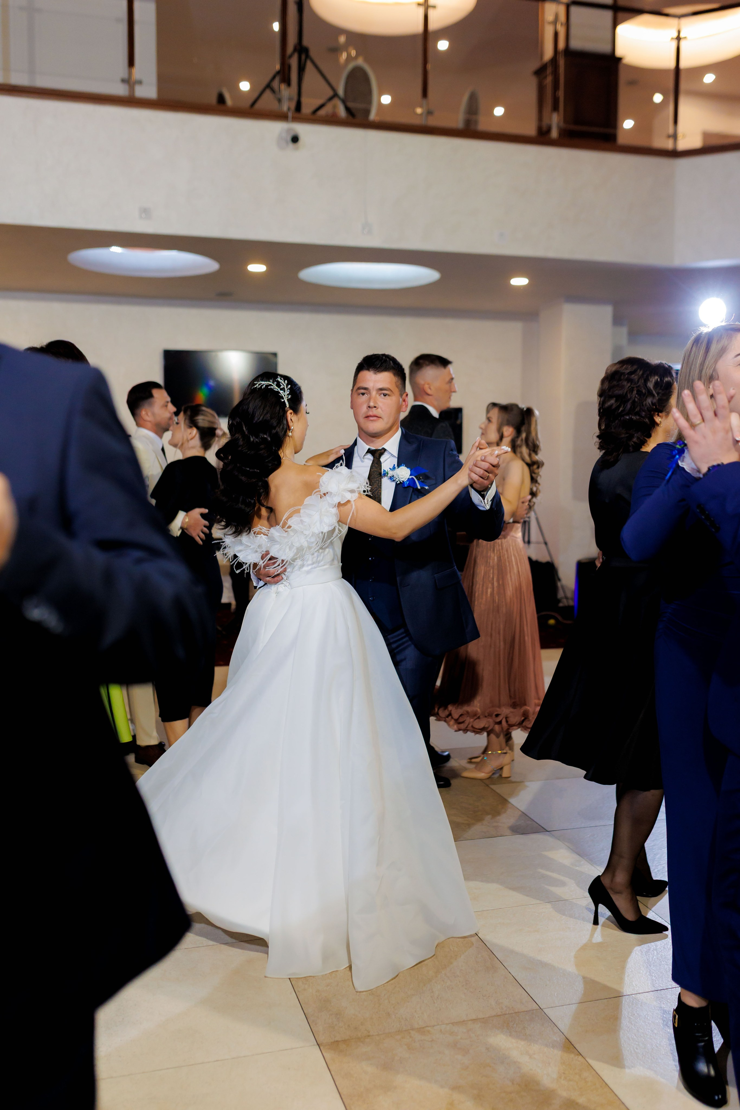 Loredana & Emilian – Ziua Nunții | Videografie - fotografie Botez Suceava, Iași, Botoșani. Servicii foto-video profesionale, pentru momente de neuitat