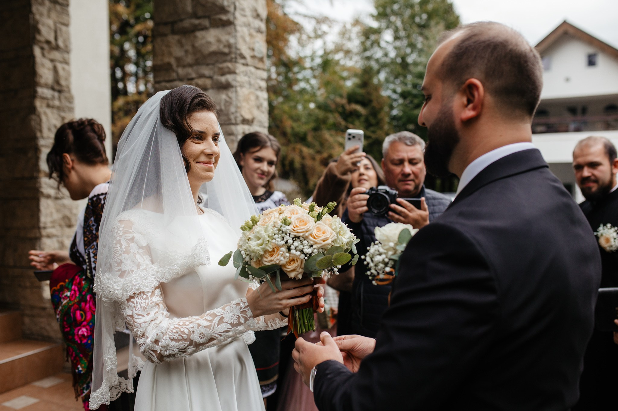 Nunta de Poveste la Sucevița: Cristi și Andreea. Servicii foto-video profesionale, pentru momente de neuitat