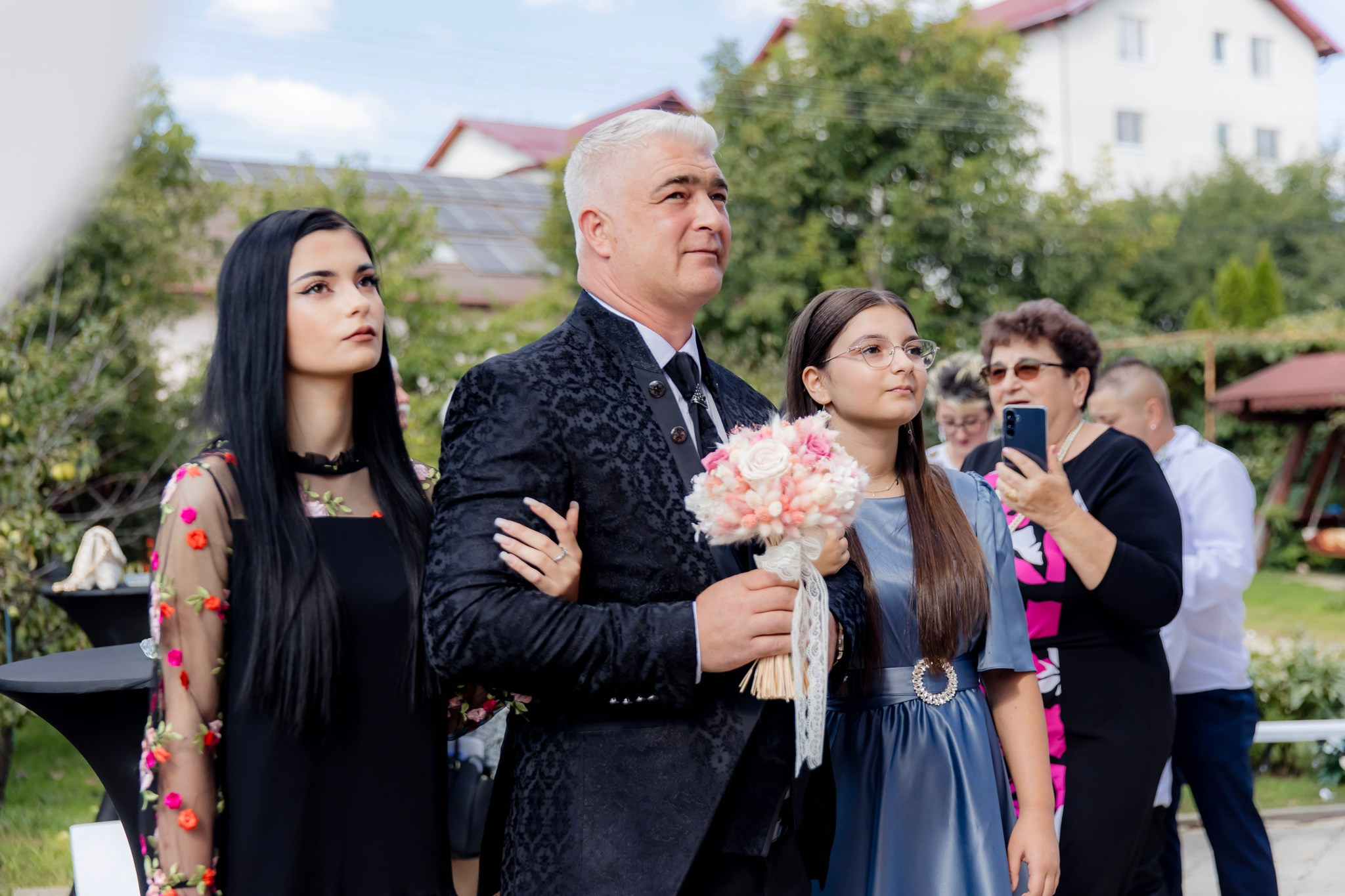 Mihai & Oana. Servicii foto-video profesionale, pentru momente de neuitat