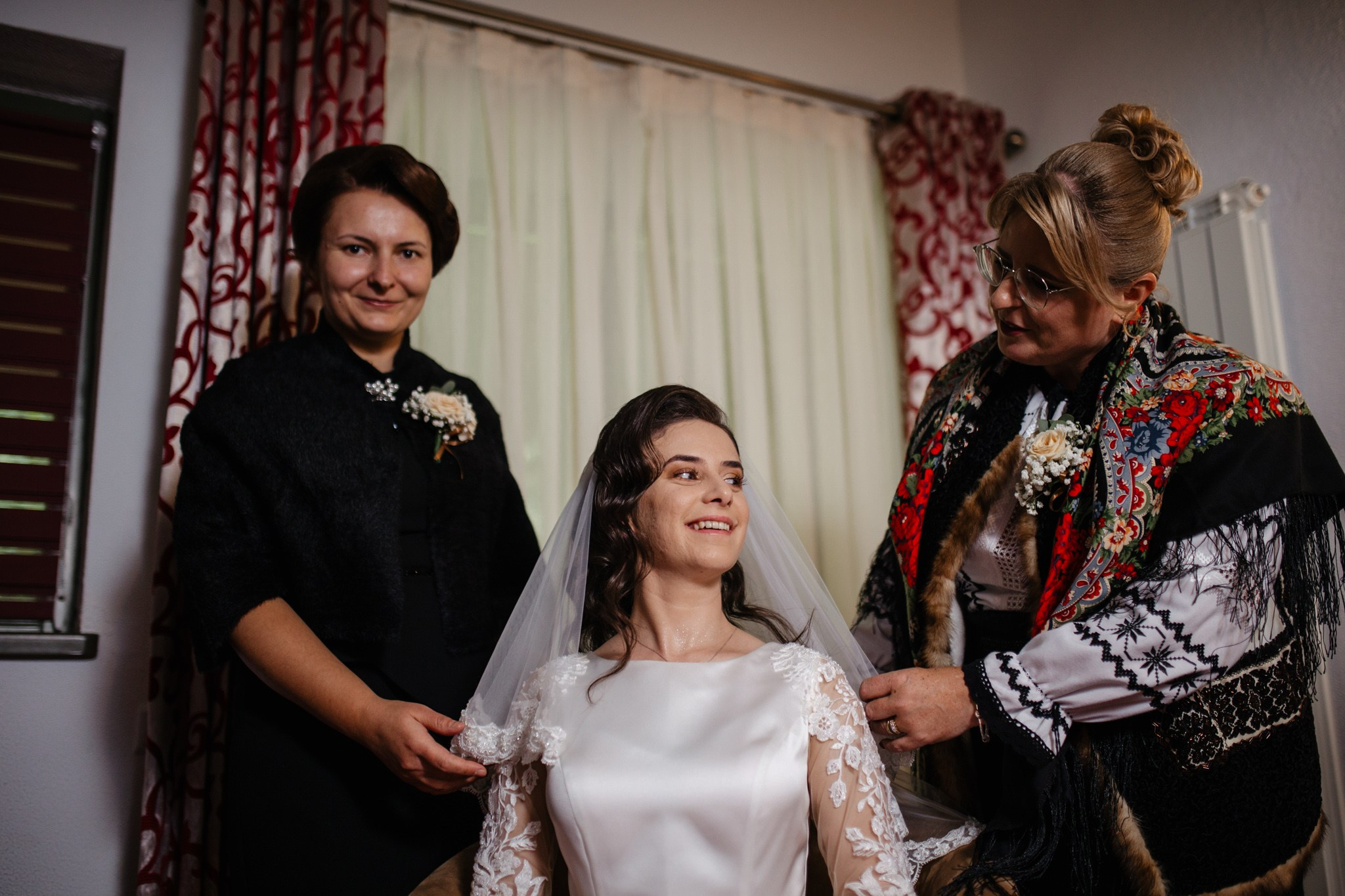 Nunta de Poveste la Sucevița: Cristi și Andreea. Servicii foto-video profesionale, pentru momente de neuitat