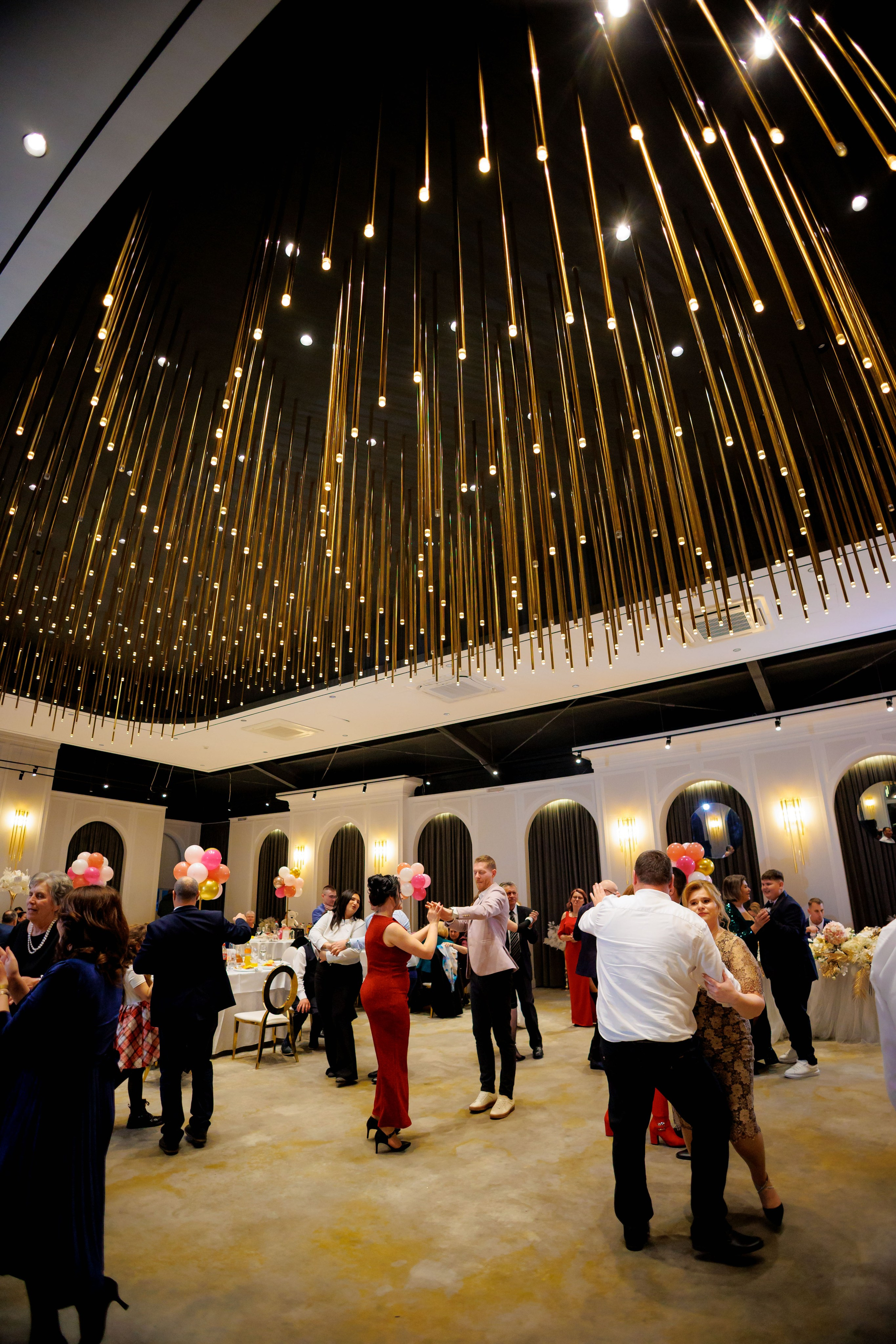 Povestea voastră, regizată de noi |Cristi Turculet Videograf Nuntă Suceava | wedding highlight. Servicii foto-video profesionale, pentru momente de neuitat