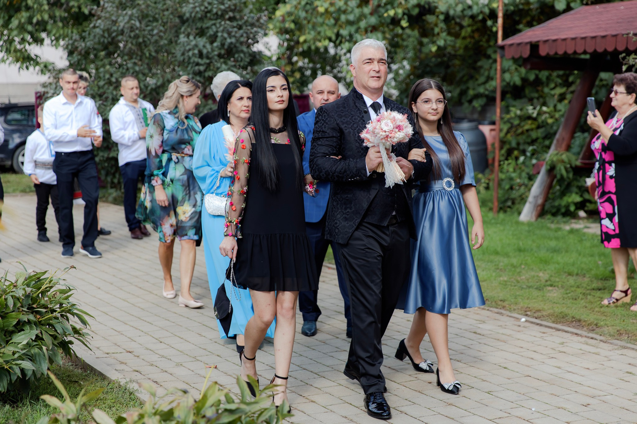 Mihai & Oana. Servicii foto-video profesionale, pentru momente de neuitat