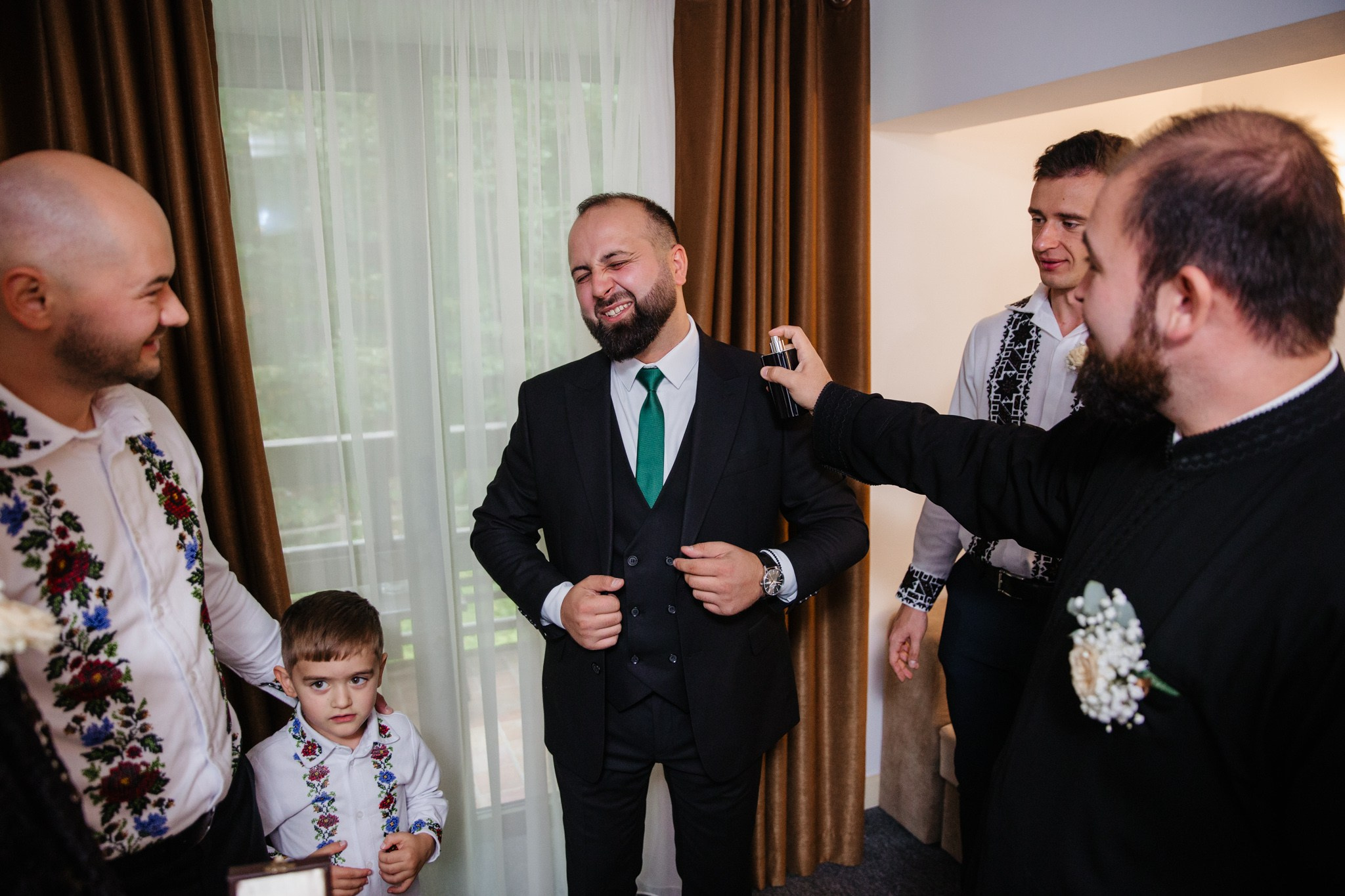 Nunta de Poveste la Sucevița: Cristi și Andreea. Servicii foto-video profesionale, pentru momente de neuitat