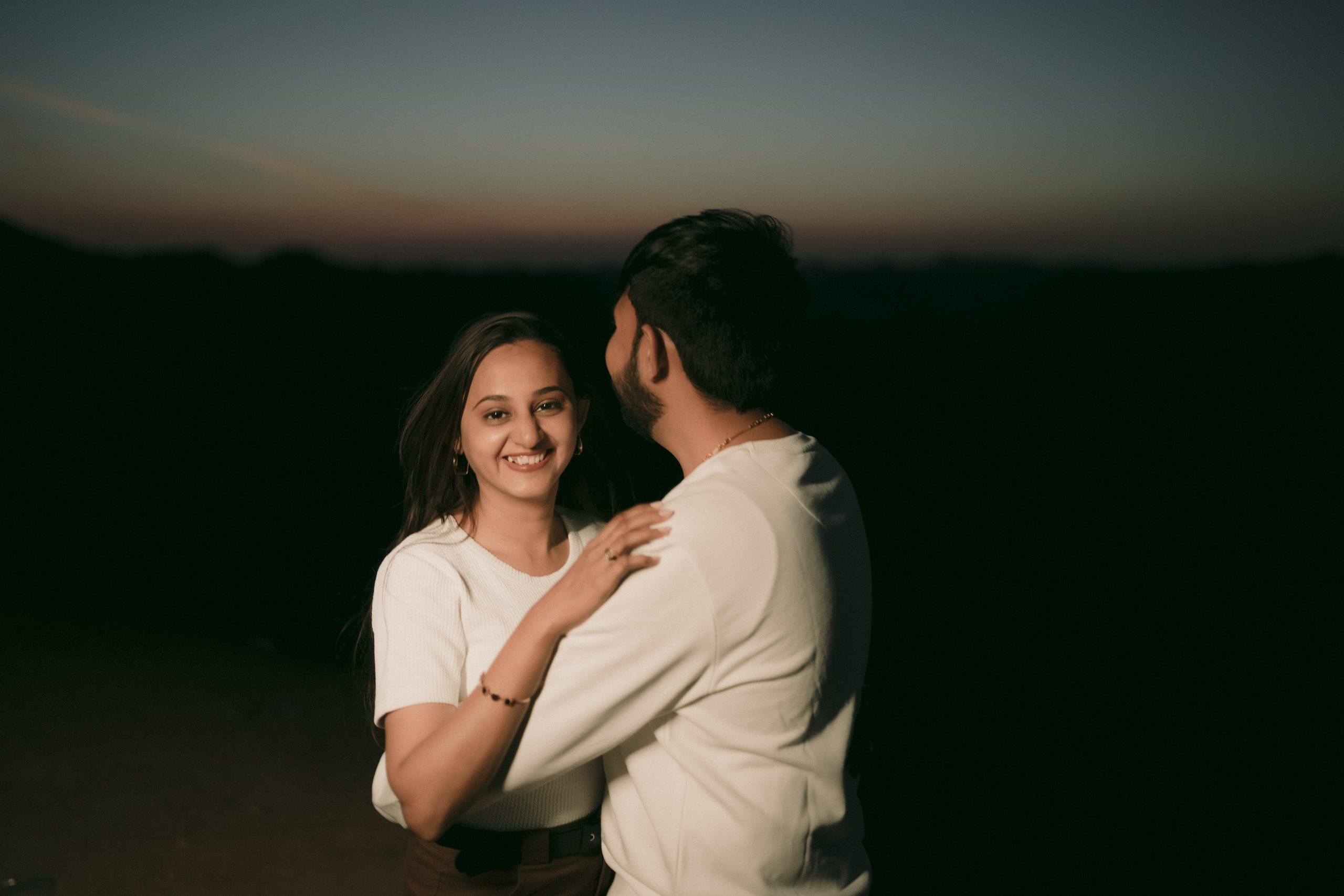 COUPLE SESSIONS. Love Emotions Weddings