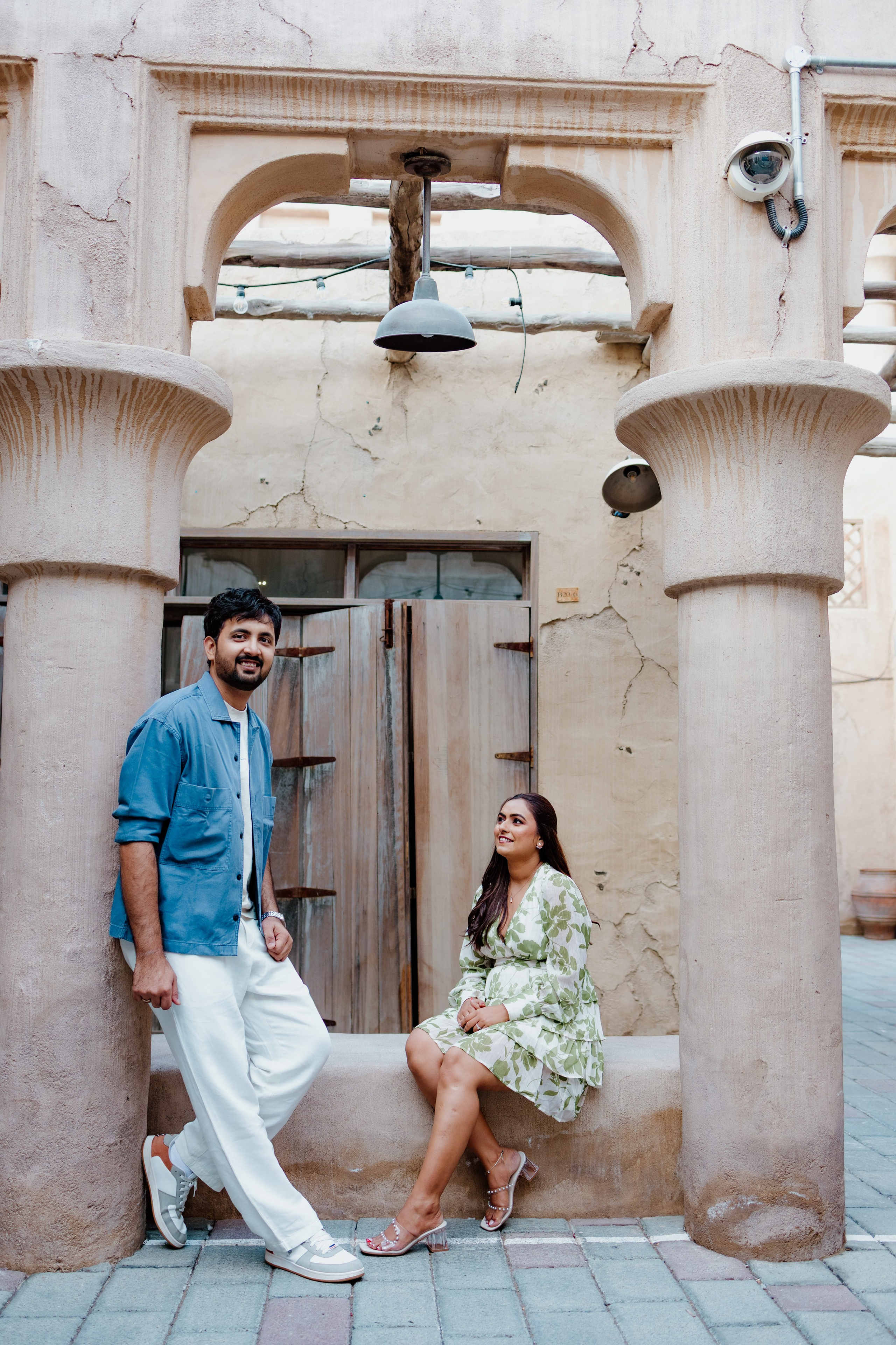 COUPLE SESSIONS. Love Emotions Weddings