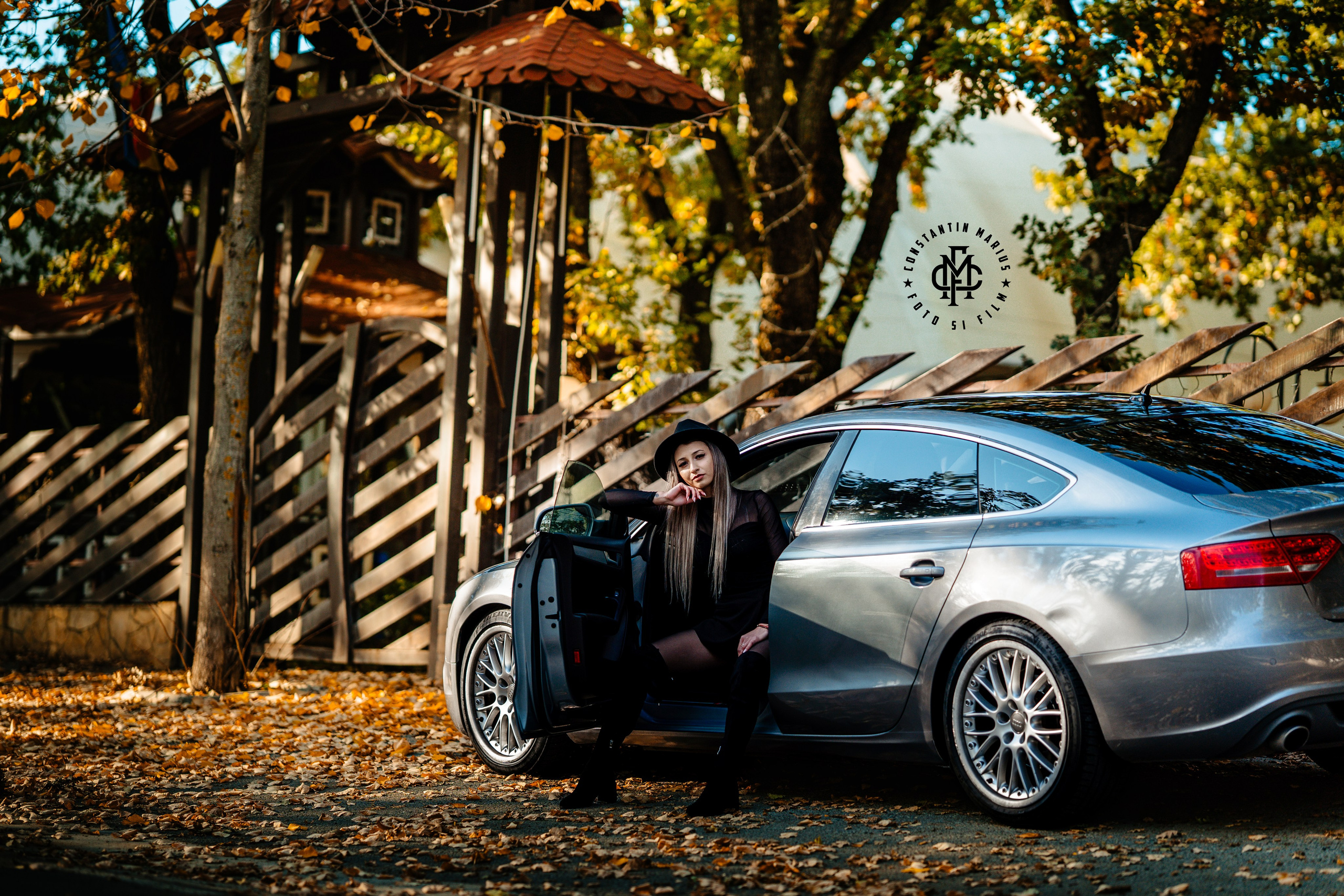 SEDINTA FOTO. DESPRE NOI