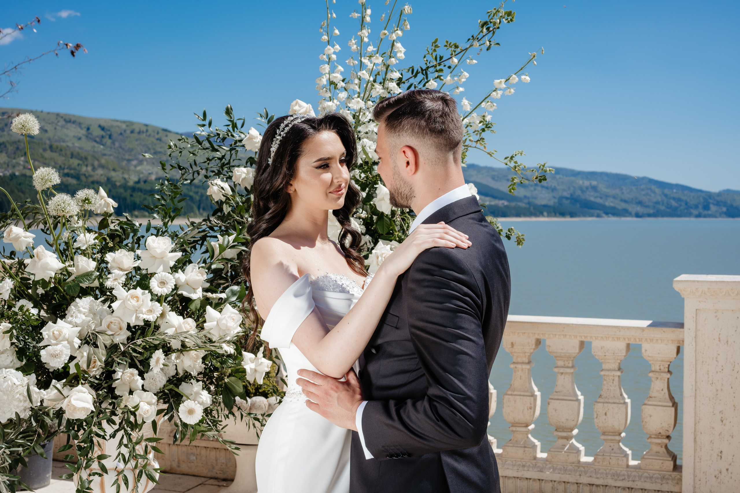 Nunta Bianca si Gilbert, Gradinile Romane, Piatra Neamt. Ana Maria Dragan Fotograf Evenimente