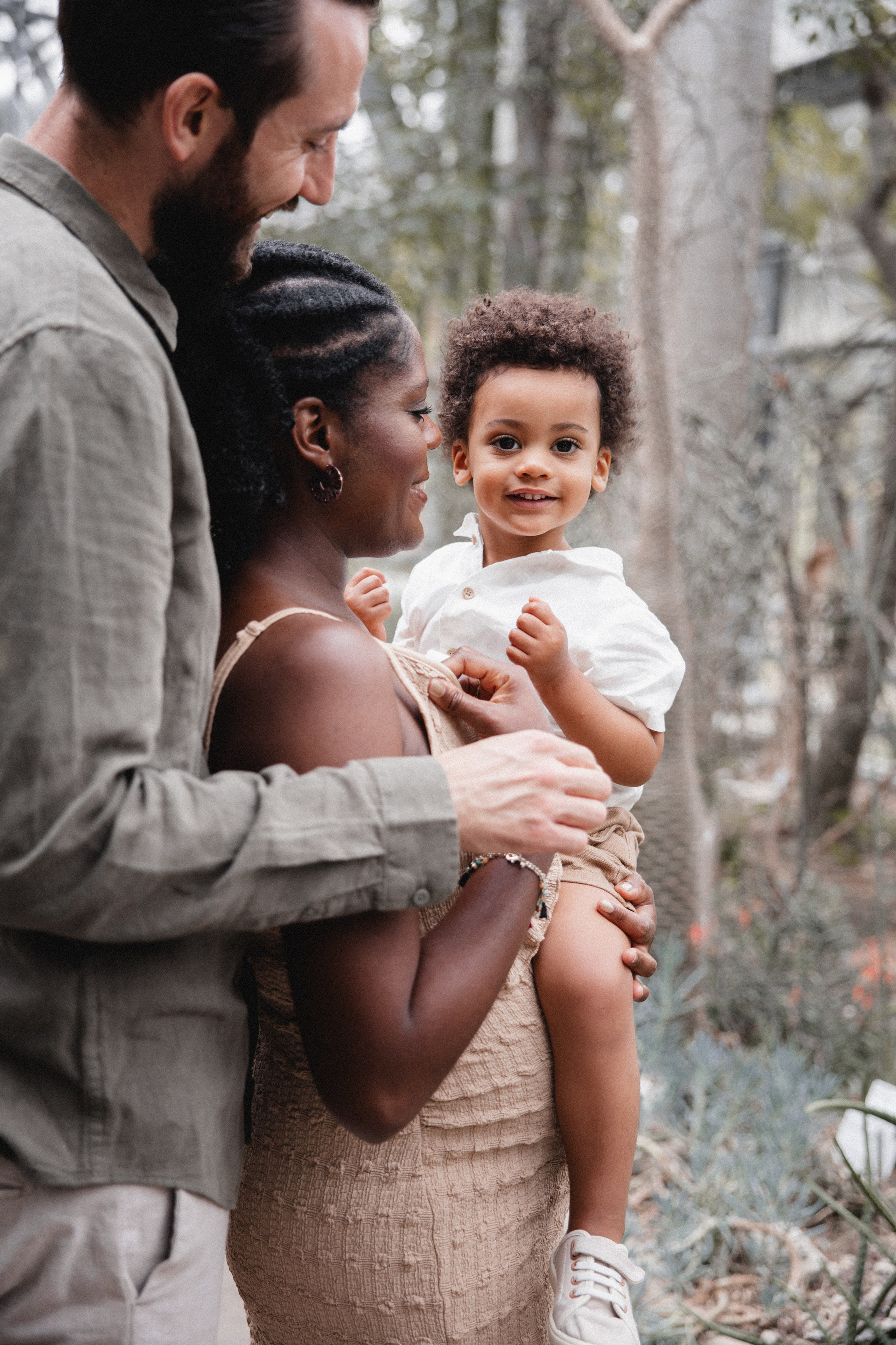 Babybauch Shooting im Botanischen Garten Bochum | Reiche Fotografie. Hochzeitsfotografin Bochum | Halyna Reiche Fotografie NRW