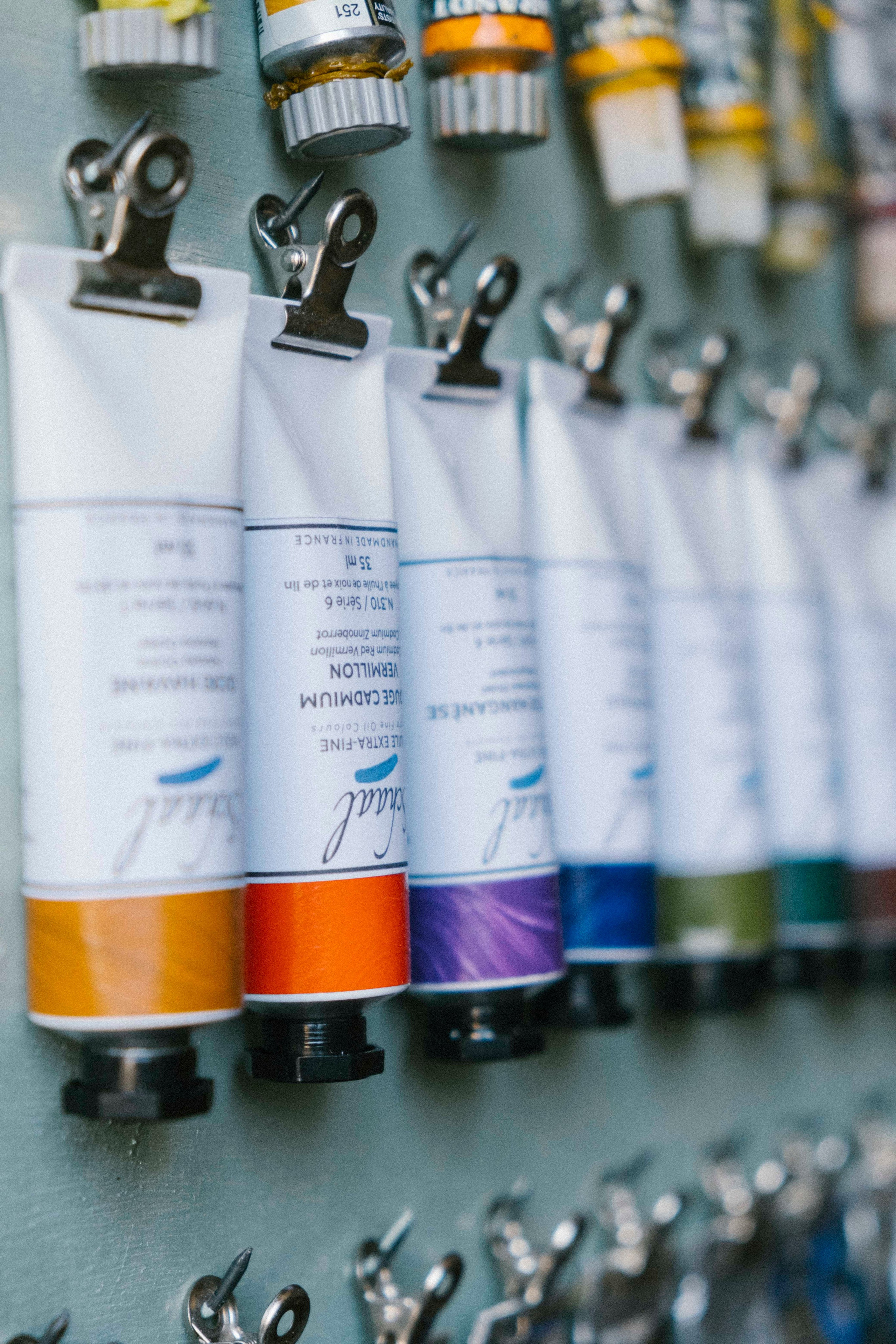 Collaboration with SCHAAL Handmade Artists Colors. ELEN BEZHEN