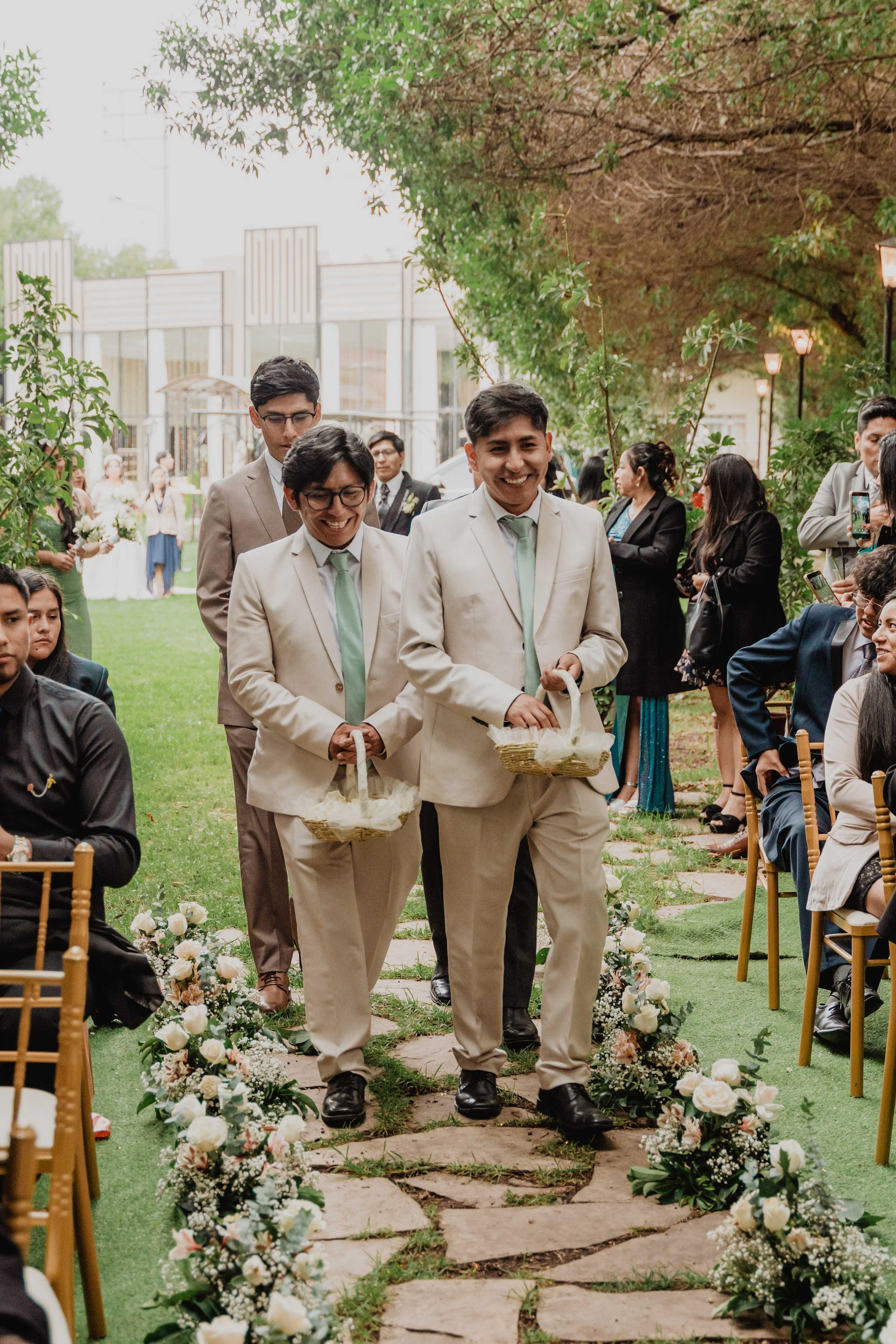 FERNANDO + MARIBEL | BODA RELIGIOSA. Studio KVTA | Fotografía y Video de Bodas en Arequipa