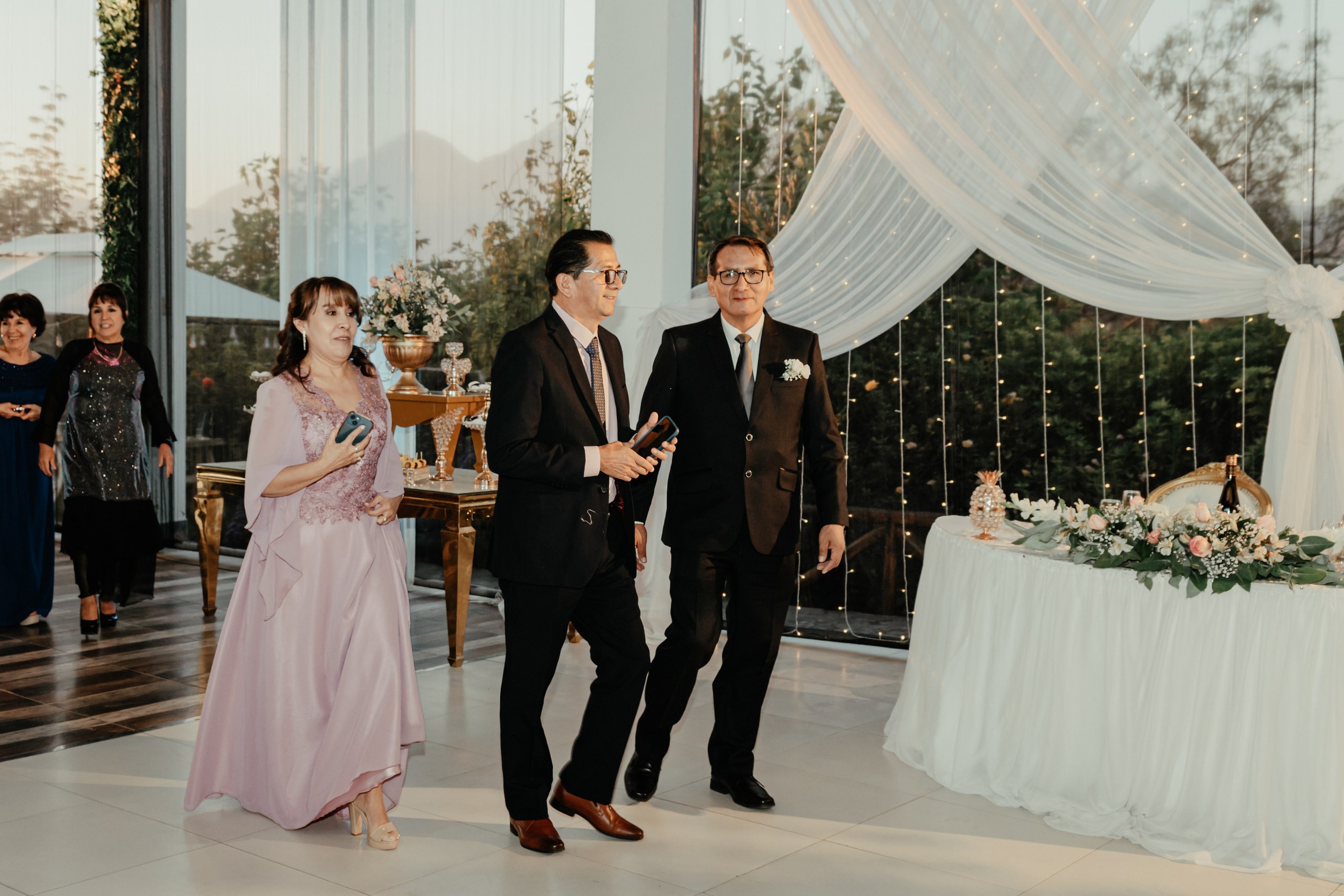 VANIA + LUIS BODA CIVIL. Studio KVTA | Fotografía y Video de Bodas en Arequipa