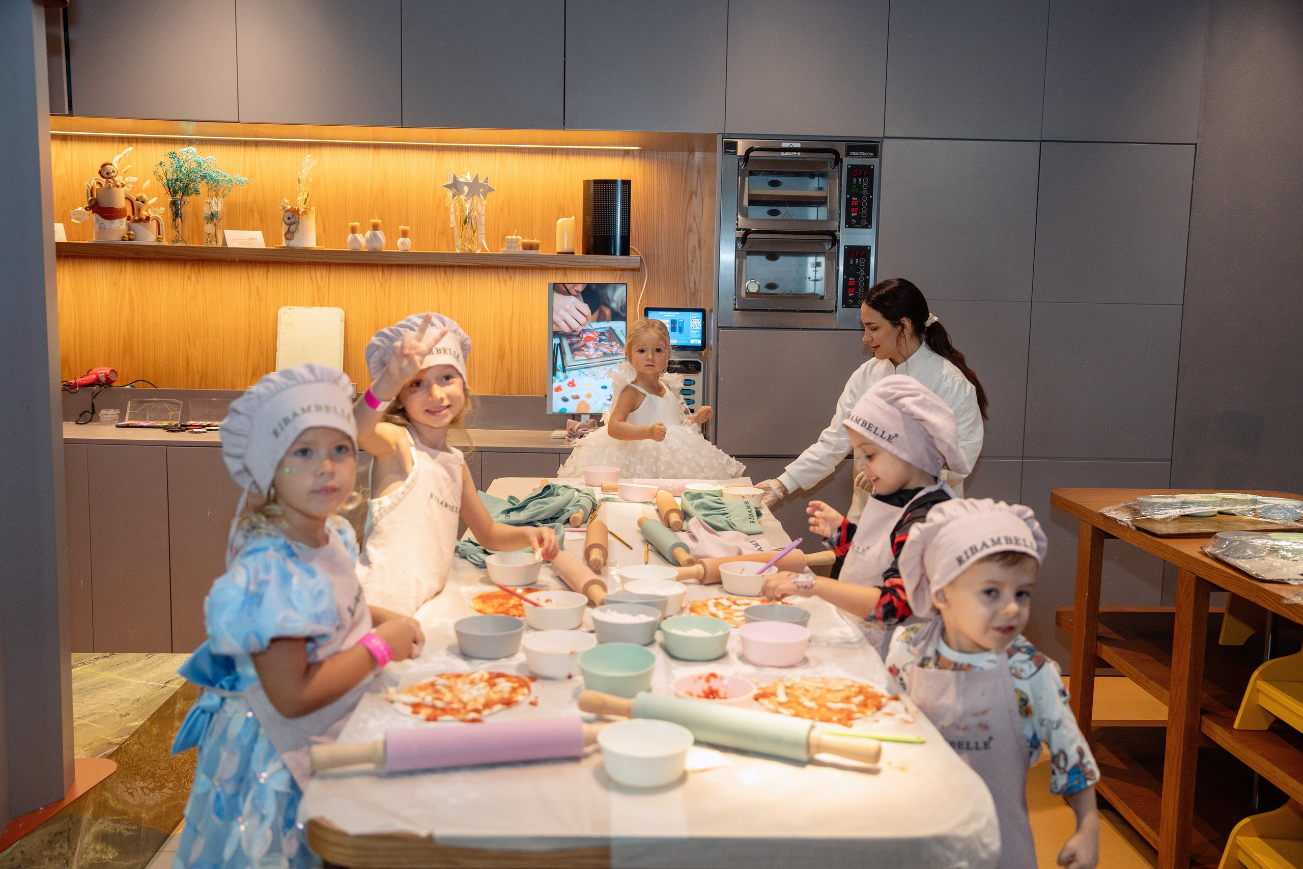 Family & Lifestyle Photography Dubai — Denys Gromov. Denys Gromov