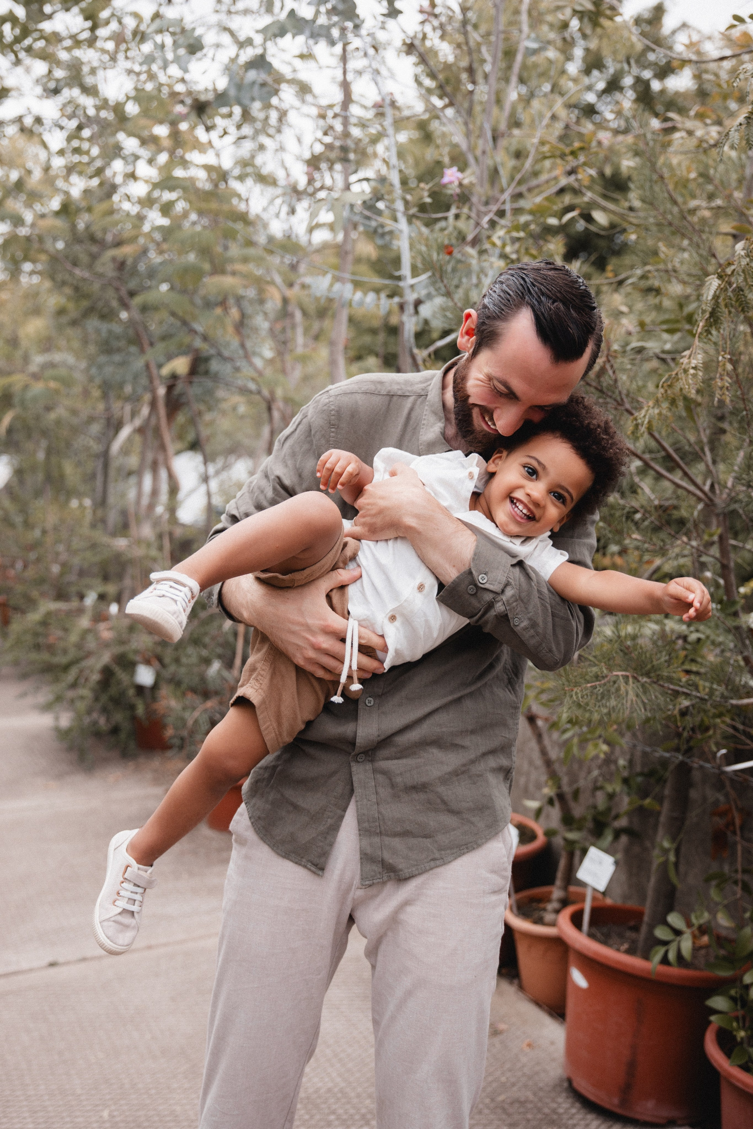 Babybauch Shooting im Botanischen Garten Bochum | Reiche Fotografie. Hochzeitsfotografin Bochum | Halyna Reiche Fotografie NRW