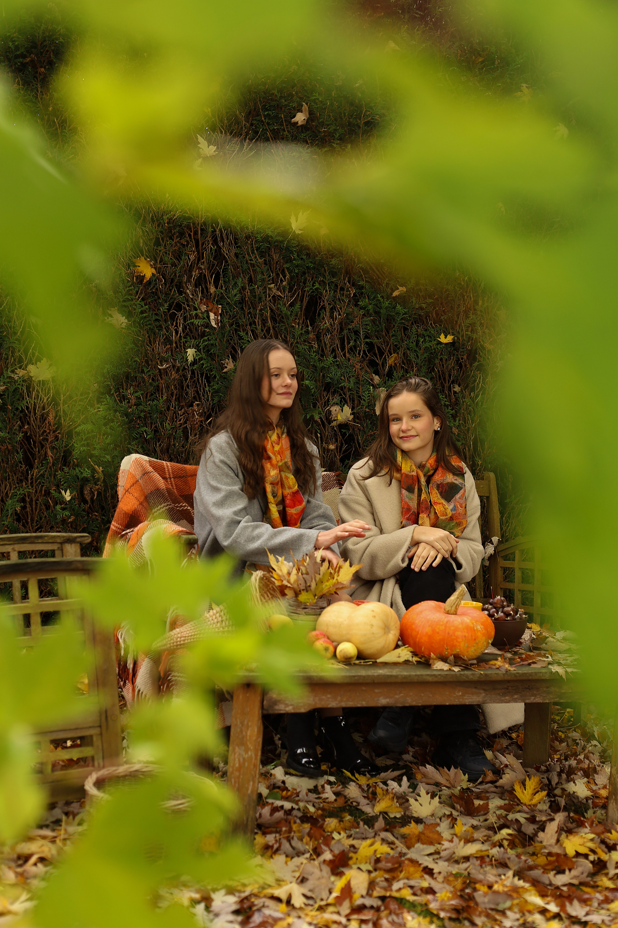 Séance photo d’automne: Meilleurs amis. Photographe et graphiste Anastasiia LITVIN - Besançon, France