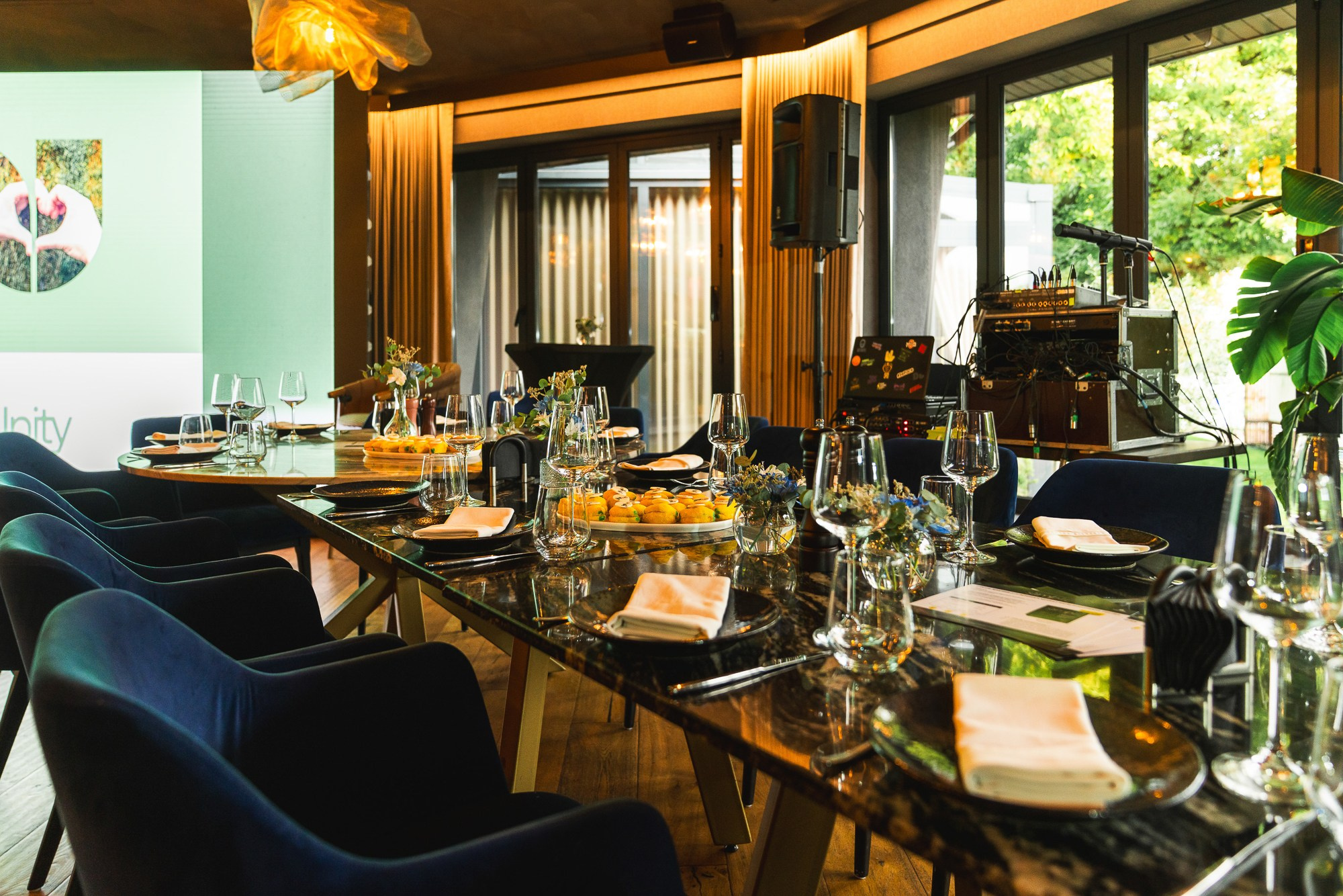 Fotografie Corporate Specializat in Lansări Produs si Serviciu. Fotograf Corporate Business