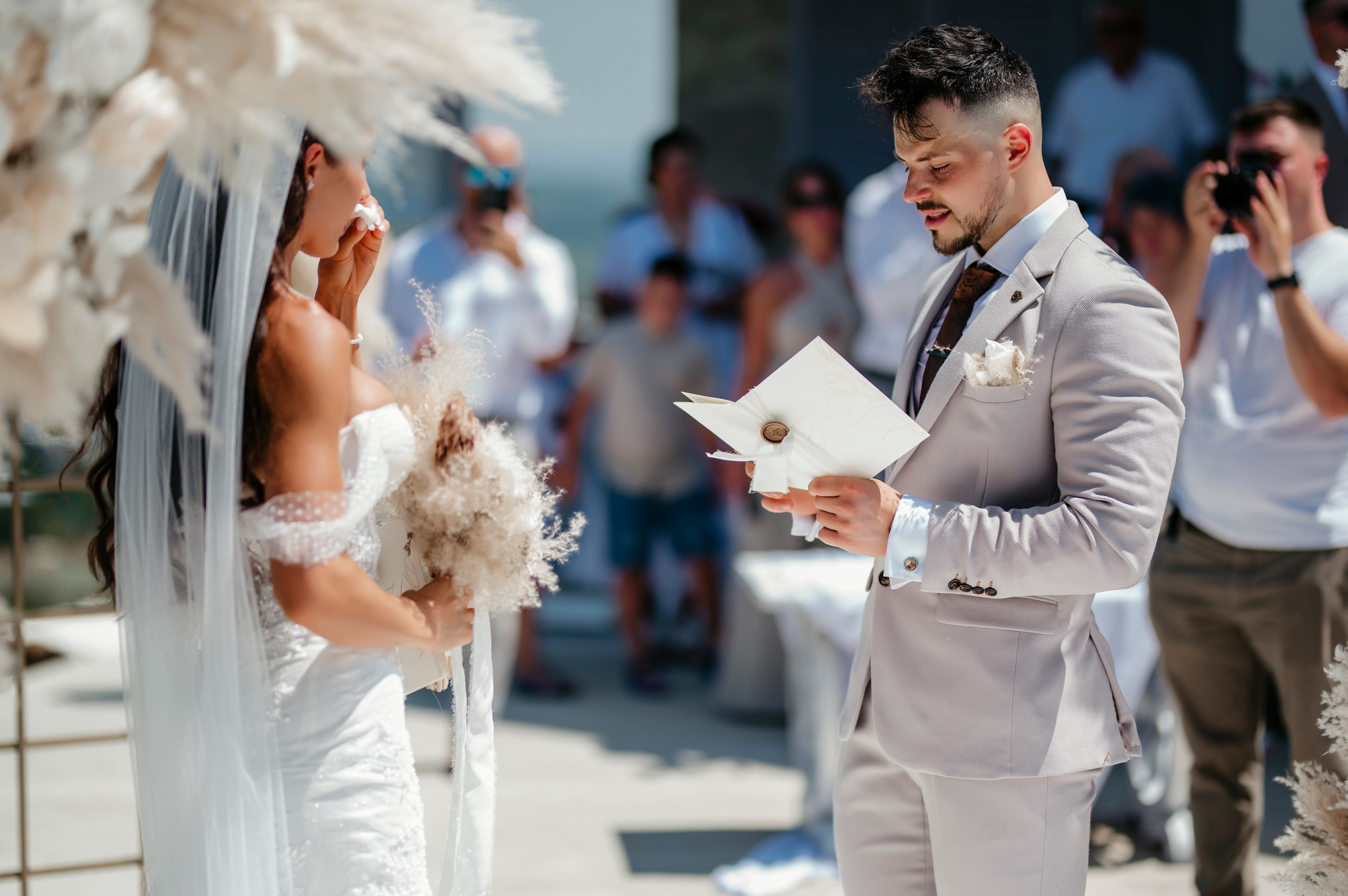 Larisa & Cosmin. Fotograf si Videograf | Nuntă-Botez