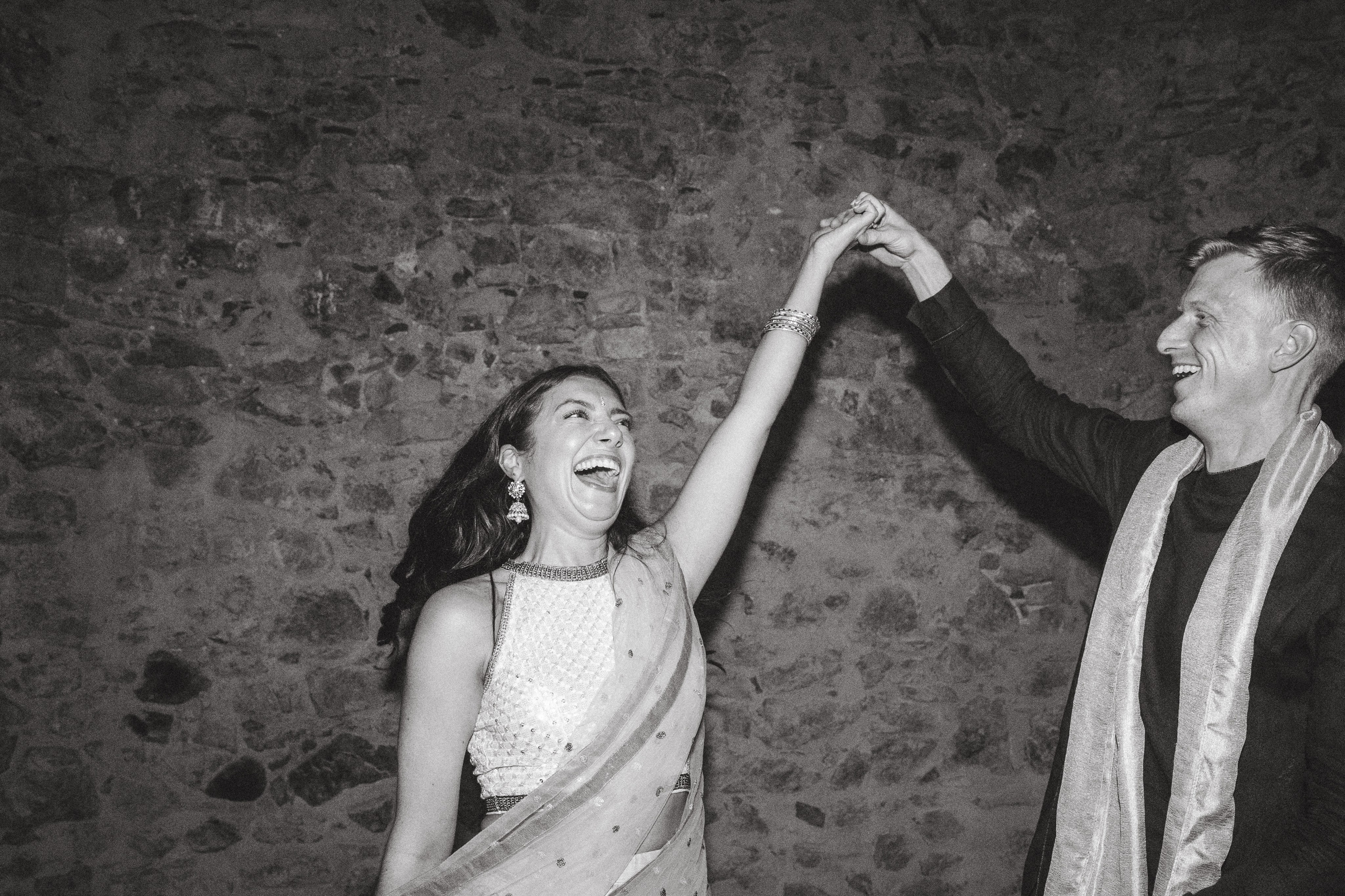 Patrik & Naomi. Monestir Sant Salvi. Paola wedding photographer / videographer in Barcelona