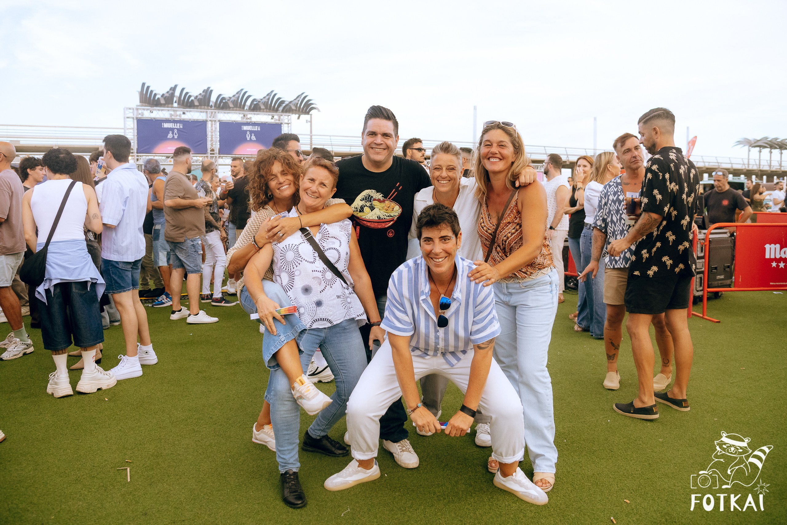 Cariña: La Fiesta 2025 Alicante — fotos del festival LGTBI y drag shows | FOTKAI