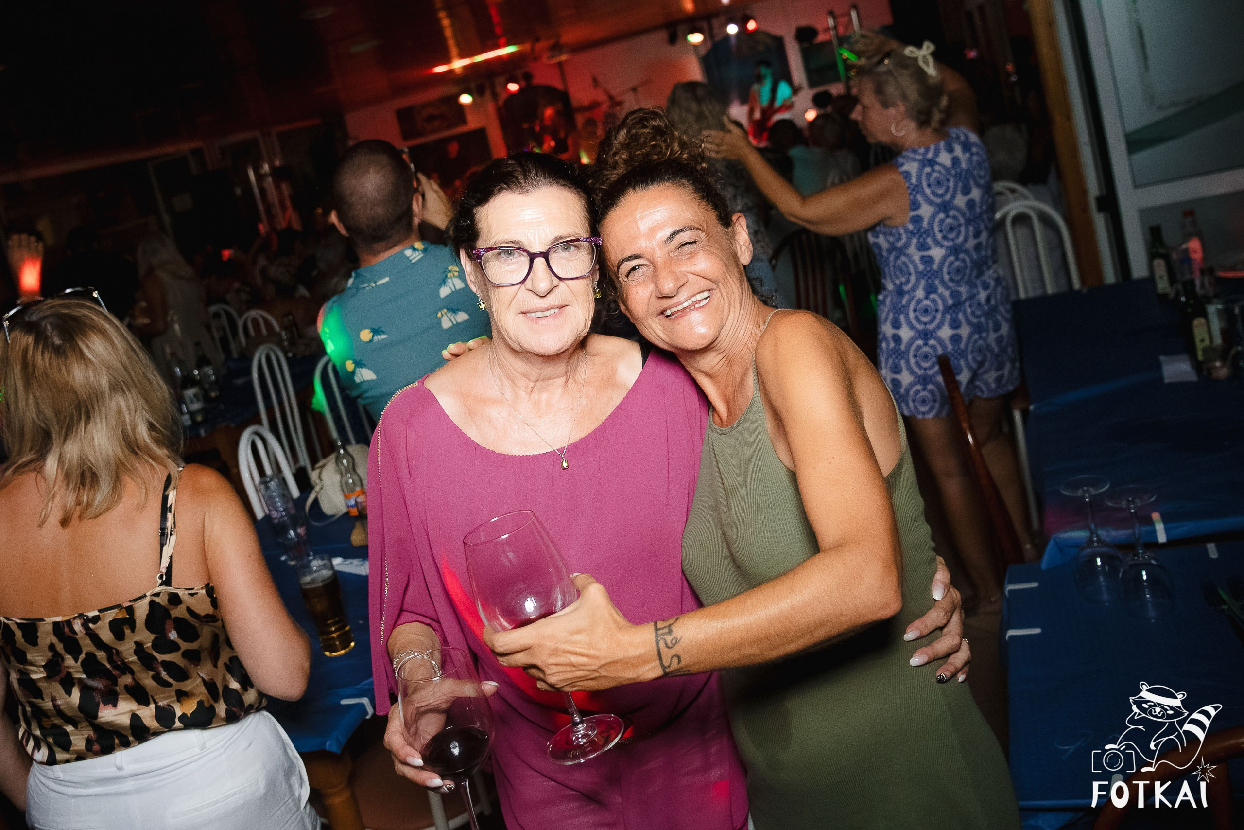 Ultimate Coldplay en Restaurante Los Cucalos: Reportaje fotográfico 17.09.25 | FOTKAI