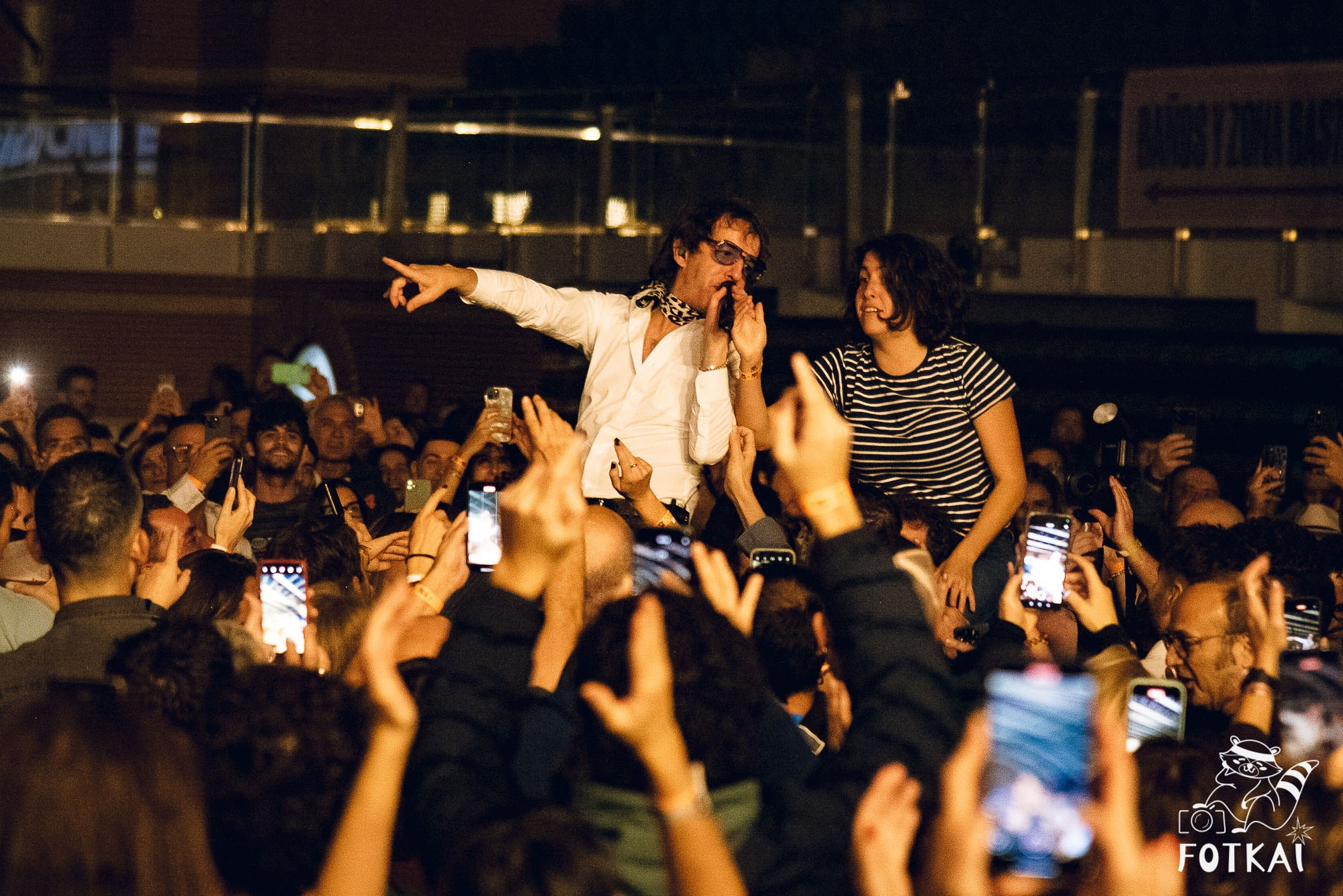 Sidonie en Torrevieja 2025 – Fotos del concierto y reportaje completo | FOTKAI