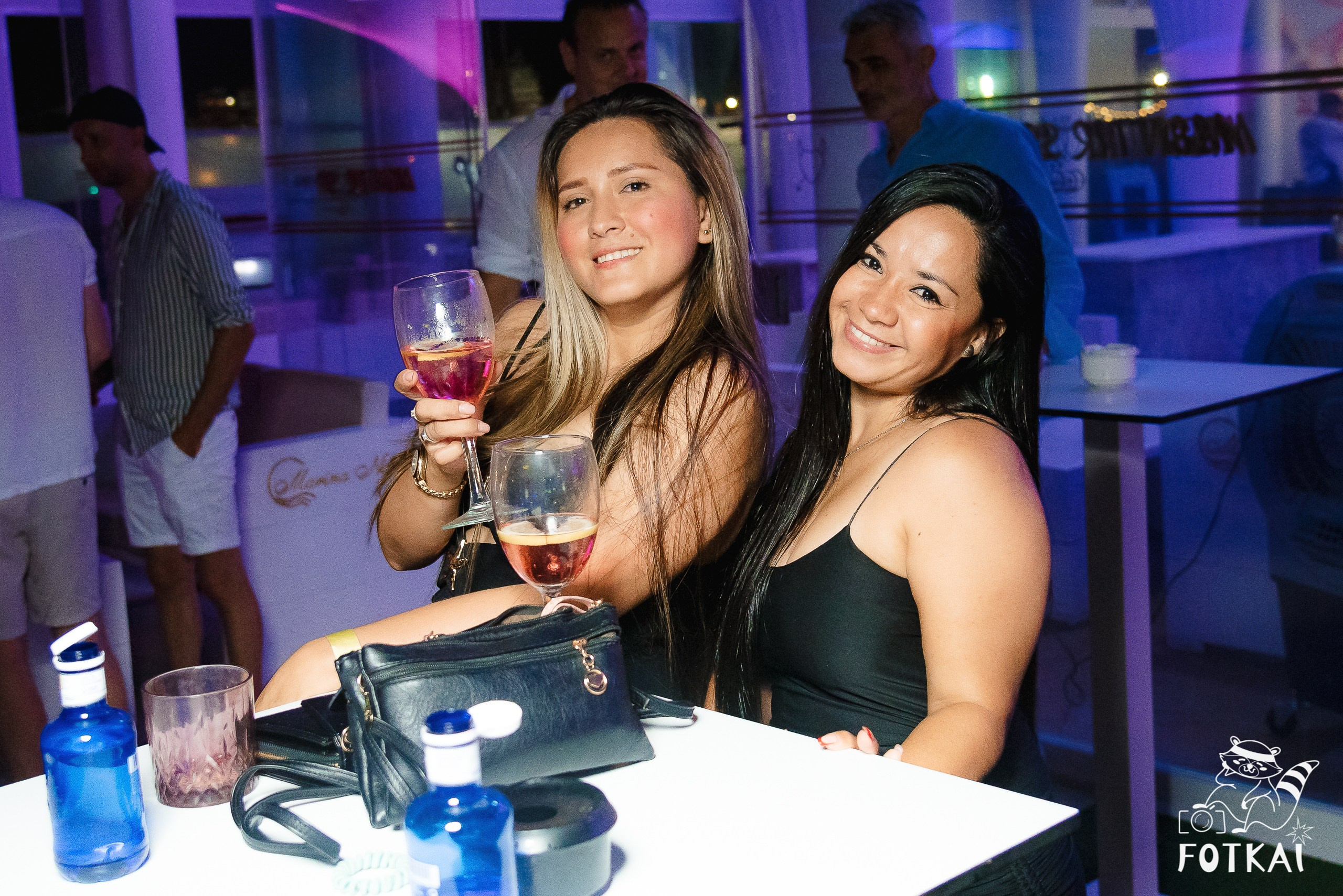 Marina Niki Beach Club: Reportaje fotográfico 26.07.25 | FOTKAI