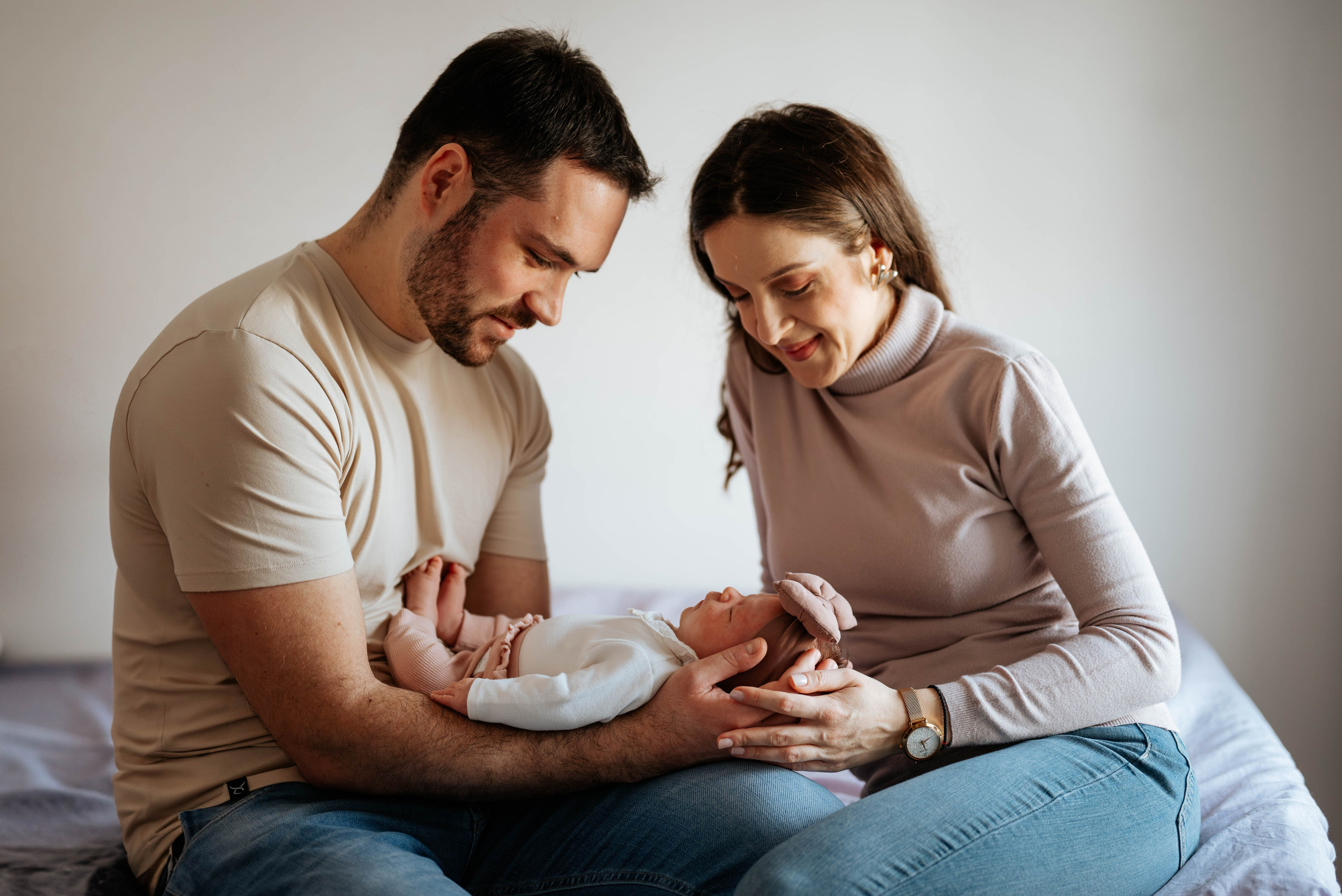 Mila - fotografisanje bebe kod kuće. Dečiji i porodični fotograf