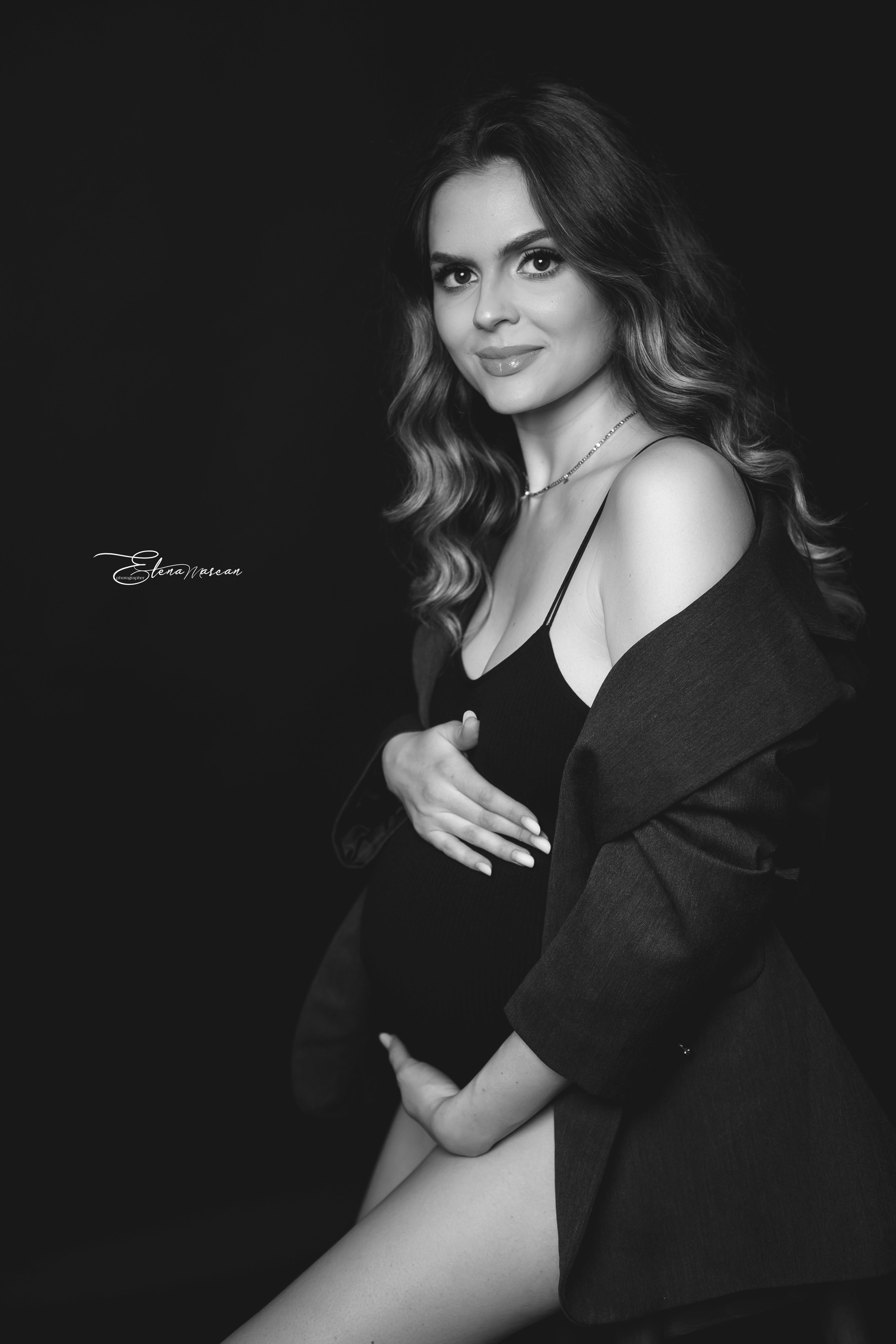 Şedinţe foto Maternitate Constanta - Frumuseţea începutului. Elena Mascan – Fotograf newborn, maternitate, portret, smash the cake & branding personal | La Femme Studio Photograpy|Constanţa