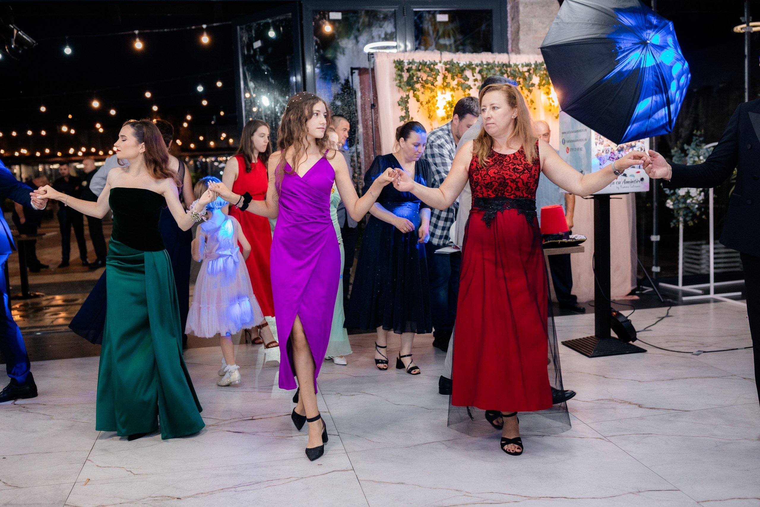 * fotograf stare civilă Siret* fotograf Bucovina* fotograf nuntă Suceava* fotograf Iași Botoșani* stare civilă tradițională* ie românească nuntă* AlinoFotoStudio* fotograf Andrei și Andreea- Alin Chirilă fotograf – stare civilă Siret, Suceava, Andrei și Andreea în ie tradițională, poveste spusă prin fotografiefotograf stare civilă Siret Suceava Alin Chirilă – miri îmbrăcați în costum tradițional bucovineanAlin Chirilă fotograf nuntă Siret Suceava – stare civilă autentică în Bucovina, emoții realefotograf Siret Suceava Alin Chirilă – Andrei și Andreea la starea civilă în ie tradiționalăstare civilă Siret fotograf Alin Chirilă – cadre naturale cu miri în costum popular din Bucovinafotograf nuntă Siret Suceava Alin Chirilă – povestitor prin fotografie, moment emoționant la starea civilăAlin Chirilă fotograf stare civilă Siret – iubire autentică surprinsă în stil documentarfotograf Bucovina Siret Alin Chirilă – stare civilă în ie tradițională, cadre pline de emoțieAlin Chirilă fotograf Suceava – Andrei și Andreea spun DA la starea civilă în Siretfotograf stare civilă Suceava Siret Alin Chirilă – poveste de iubire în stil tradițional românesc - Alin Chirilă fotograf profesionist, AlinoFotoStudio, fotograf evenimente Siret, Suceava County, Iași, Bacău County, Botoșani, Neamț County, fotograf nunți, botezuri, cununii civile, portrete și momente autentice surprinse elegant.- Alin Chirilă surprinde momente elegante de nuntă și evenimente speciale prin AlinoFotoStudio, fotograf disponibil în Siret, Suceava County, Iași, Bacău County, Botoșani și Neamț County, specializat în nunți, botezuri și cununii civile. - Alin Chirilă fotograf profesionist, AlinoFotoStudio, fotograf nuntă și evenimente în Siret, Suceava, Iași, Bacău, Botoșani și Piatra Neamț, fotograf nunți, botezuri, cununie civilă, ședințe foto, trash the dress, logodnă, familie, portrete și fotografii autentice. - AlinoFotoStudio by Alin Chirilă, fotograf evenimente premium în Suceava County, Iași County, Bacău County, Botoșani County și Neamț County, fotograf de familie, fotograf ceremonii religioase, petreceri și momente emoționante. - Alin Chirilă fotograf, povestitor prin fotografie, servicii foto profesionale pentru mireasă, mire, pregătiri nuntă, biserică, restaurant, valsul mirilor, tradiții românești și amintiri de neuitat în Moldova.