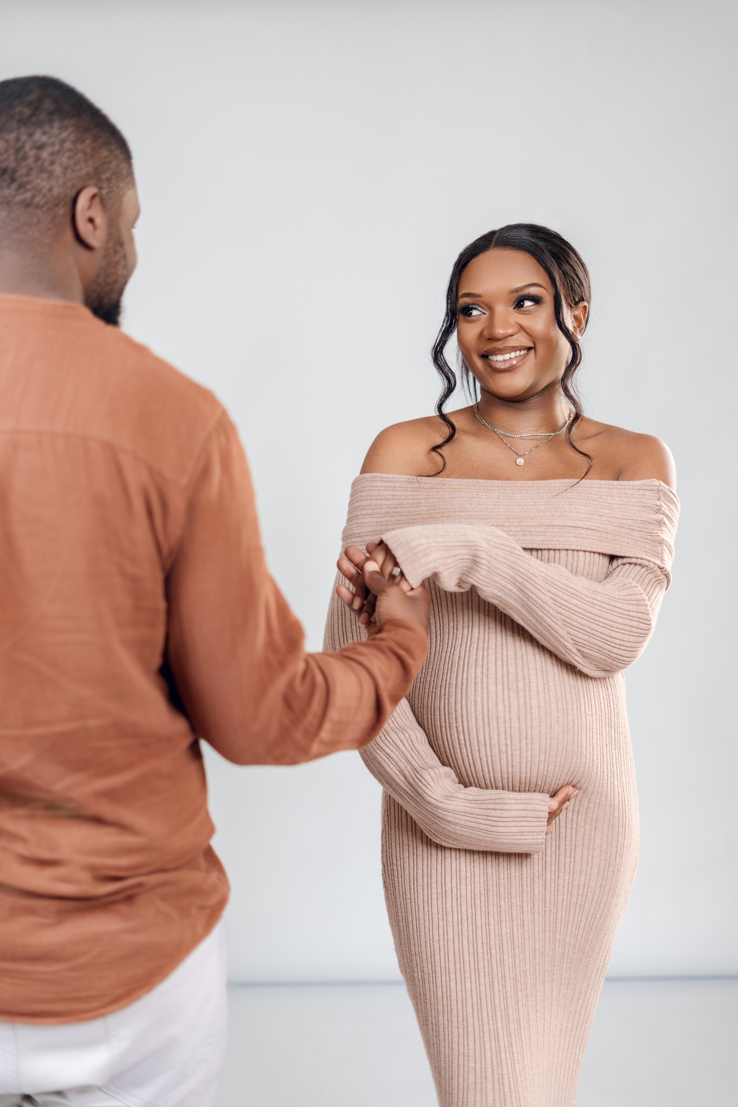 Maternity. Photographer: Avant Media ZM