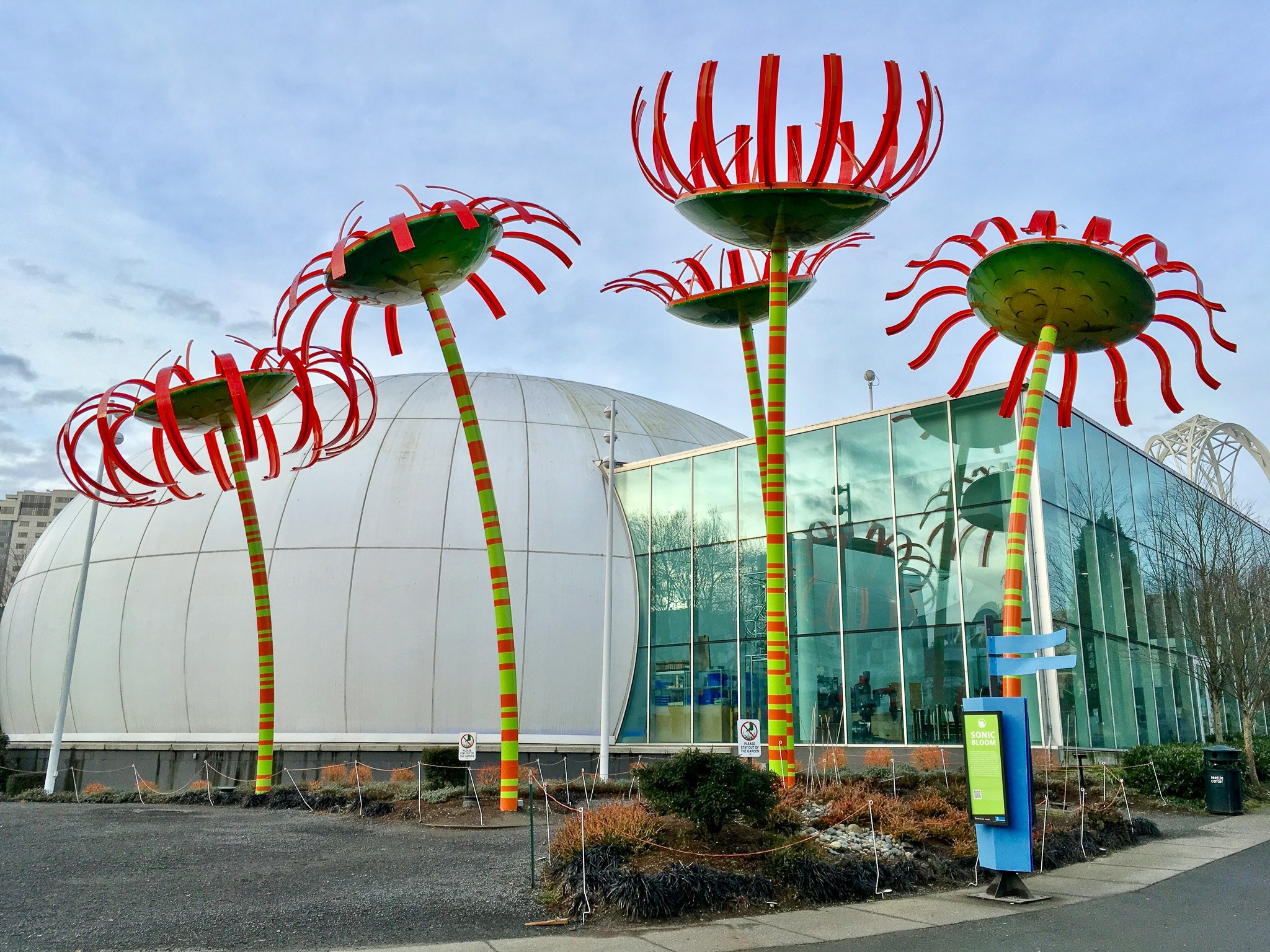 MOBILE PHOTO. UNRATED PHOTO