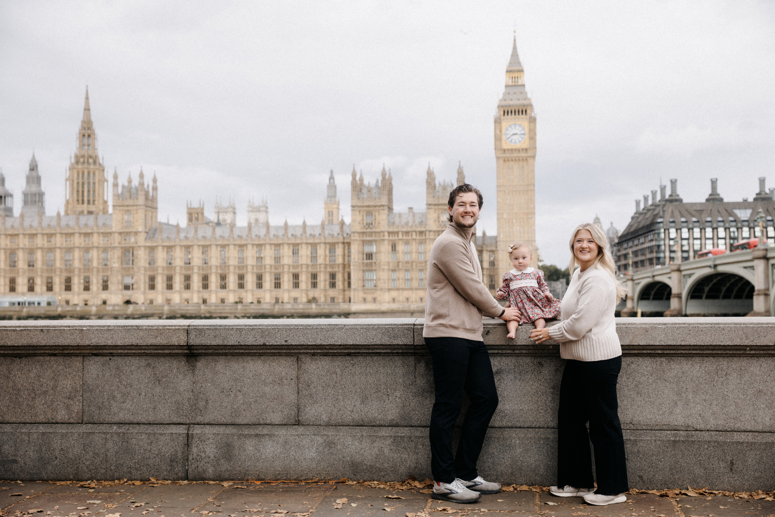 Family Photoshoot at Westminster. LondonPhotoStory — Vacation Photographer in London
