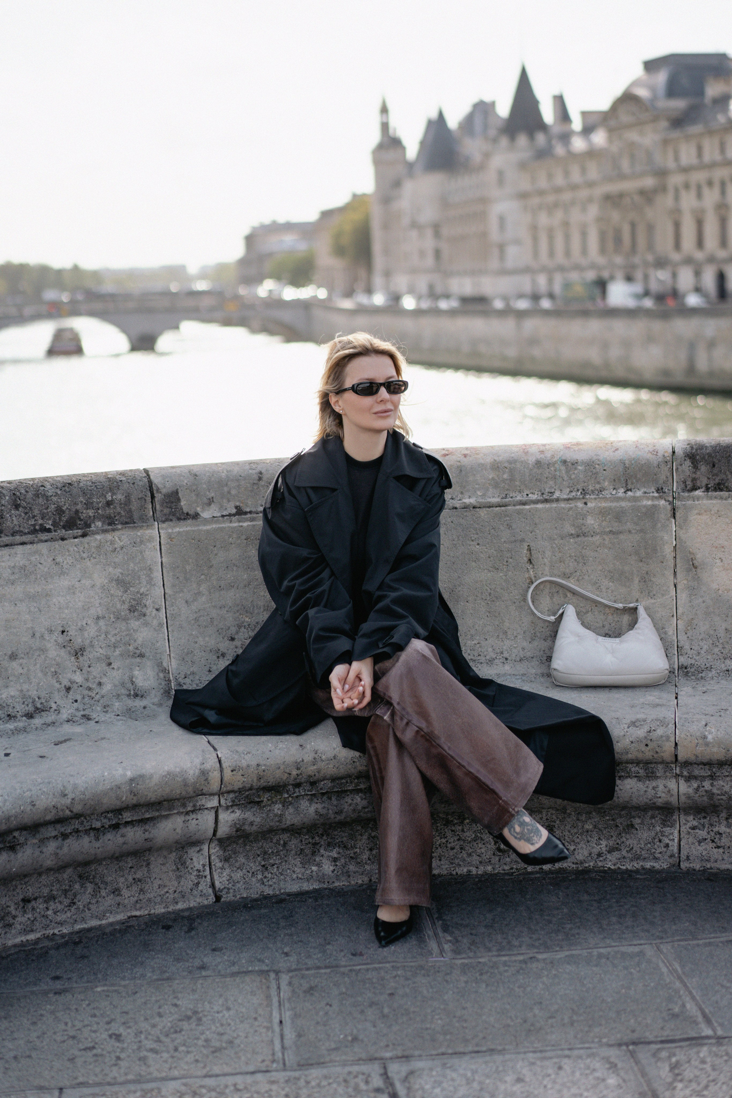 Минимализм и стиль. Портрет на набережных Сены. Ksenia Marchand/ Lifestyle фотограф в Париже