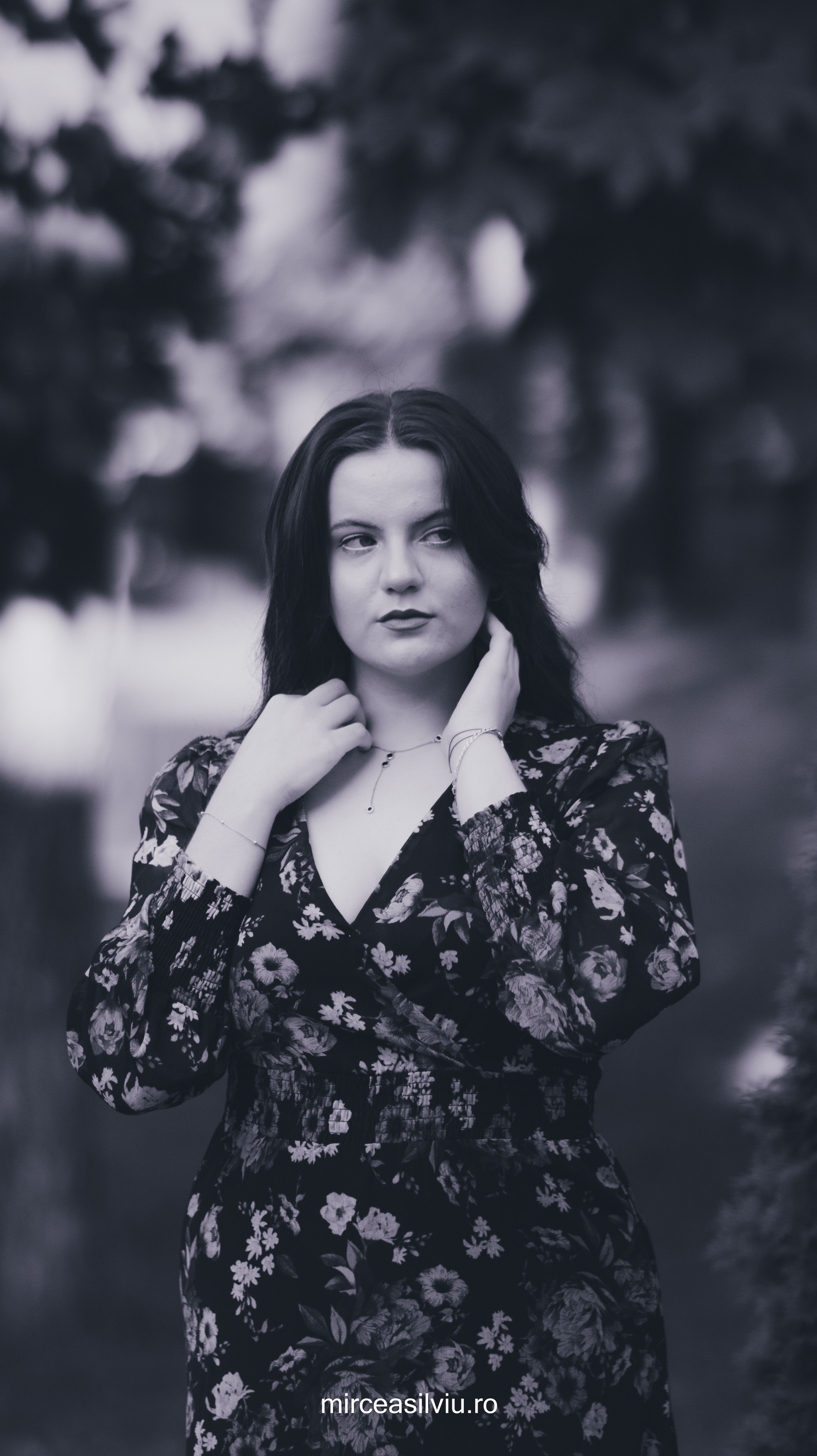 Denisa. Fotograf de portrete și evenimente din Cluj-Napoca. Ședințe foto individuale, nunți, botezuri și aniversări în Cluj și județul Cluj