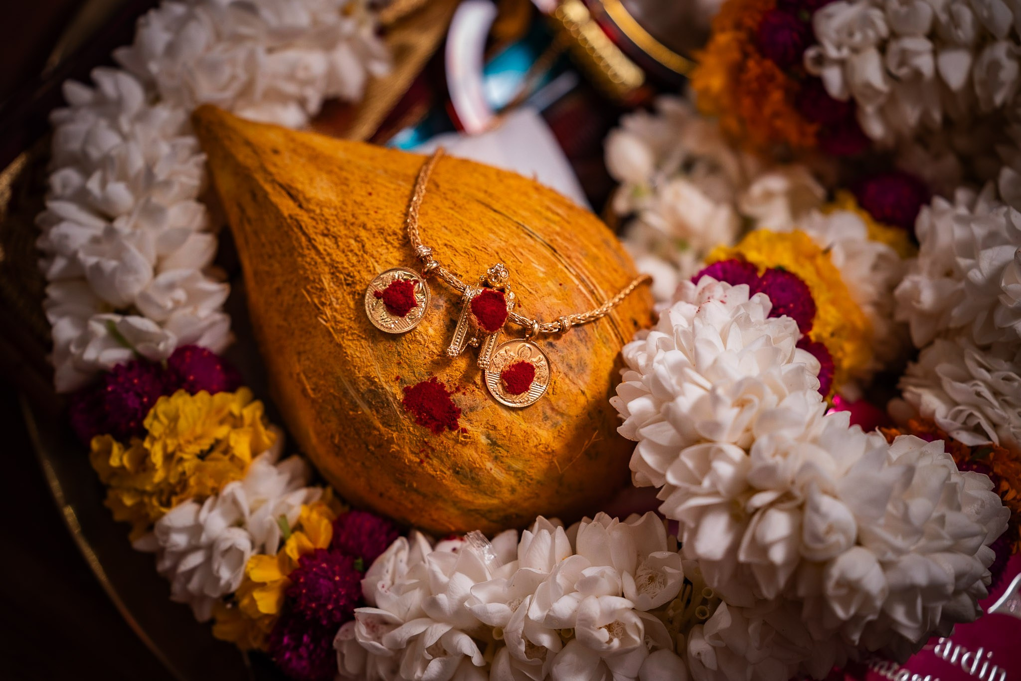 Jaffna Tamil Wedding in Colombo by Anbujawahar