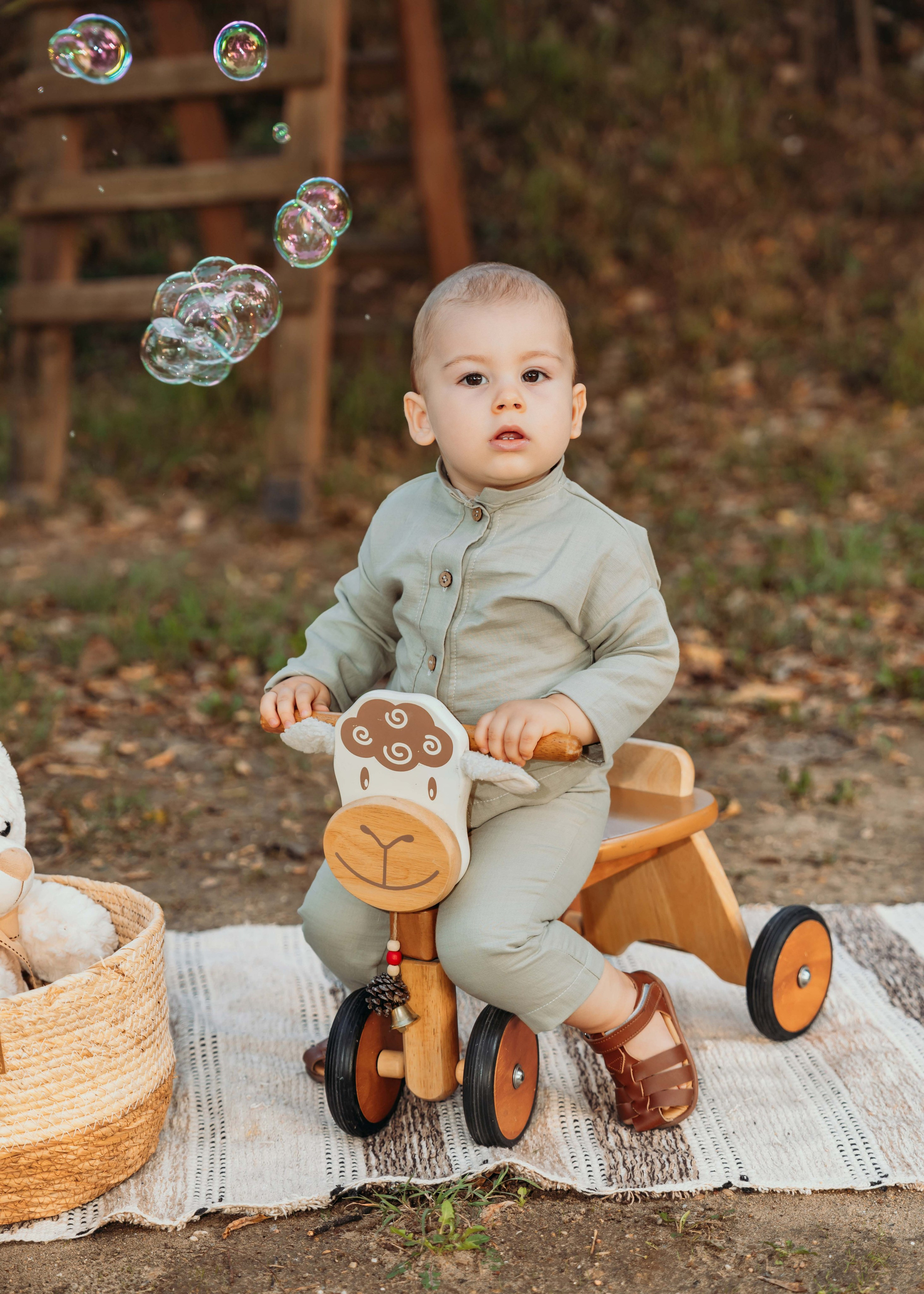 FOTOGRAFISANJE U PRIRODI. DEČIJI FOTOGRAF BEOGRAD|NOVOGODISNJE FOTOGRAFISANJE|CAKE SMASH