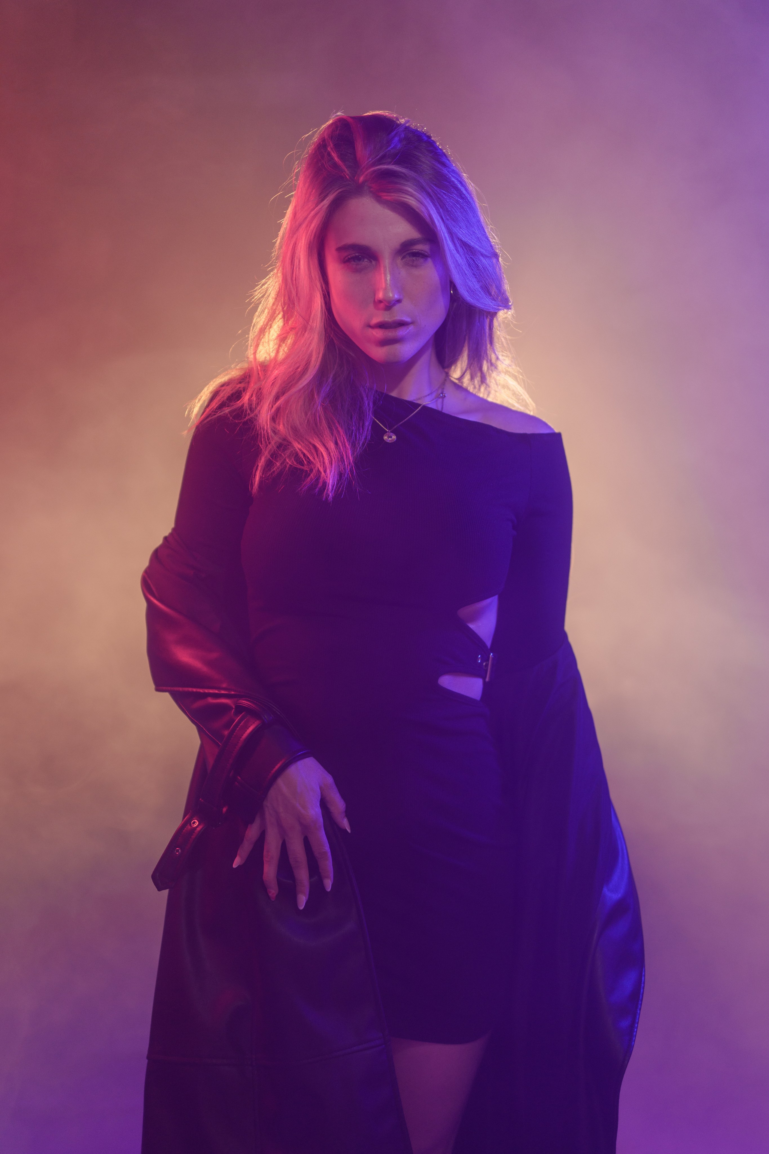 „Kölsch&Shoot“ in Cologne w/ Lisa (Set #5). URBANSTREETFILES.ART