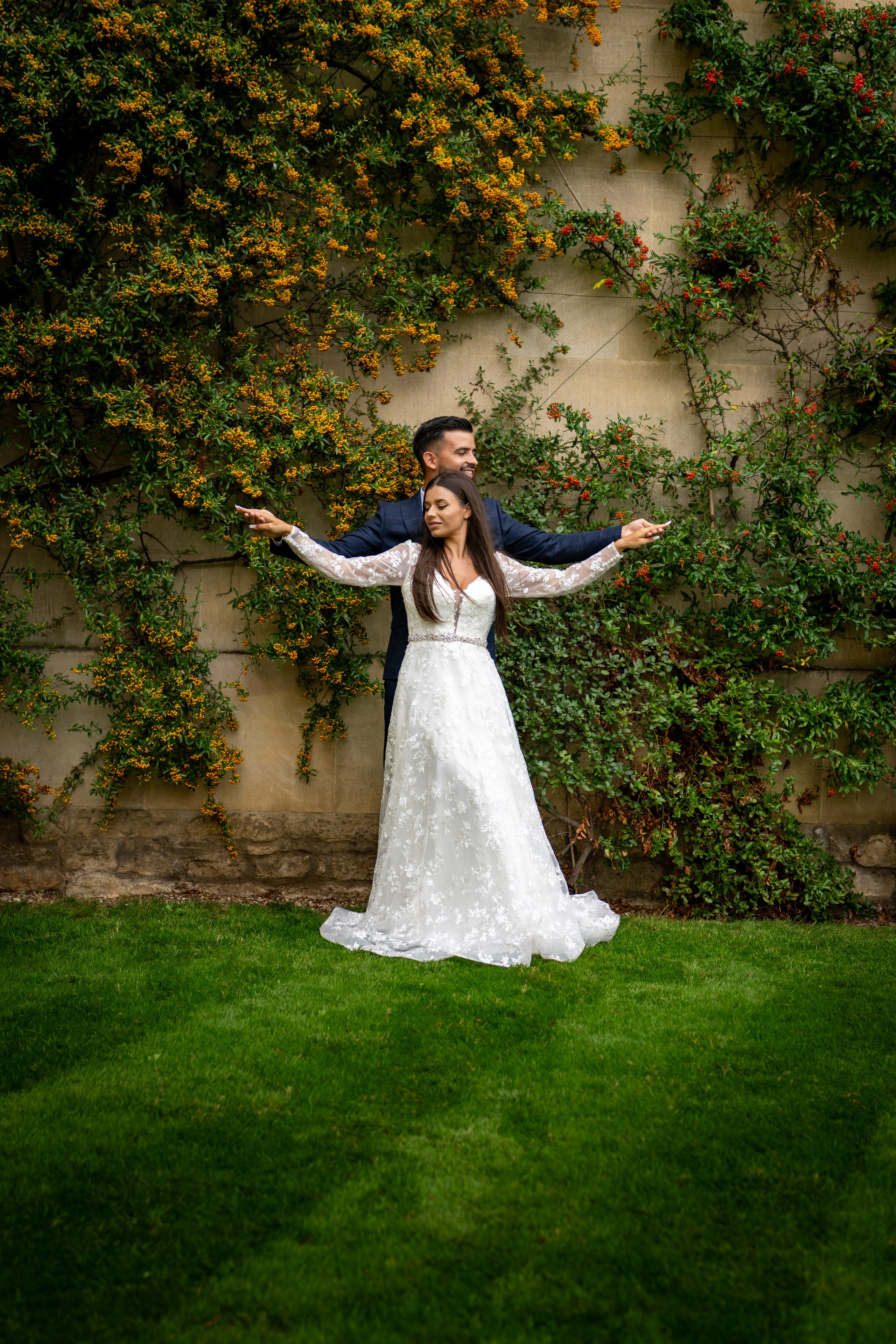 ANDREI & ANDREEA -trash the dress. Main