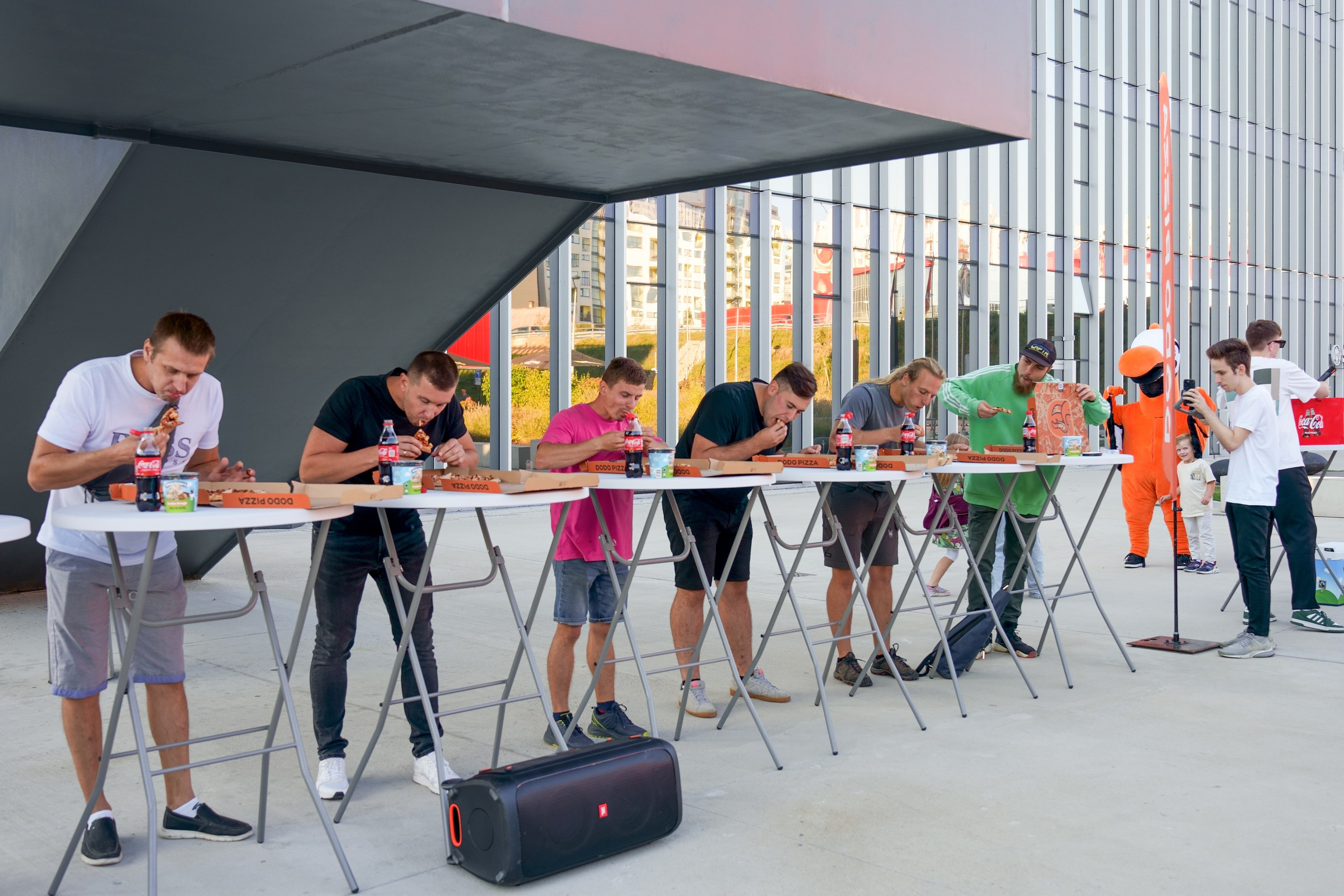 Dodo Pizza Picų Valgymo Čempionatas!. Elina Sapiega fotografė Vilniuje