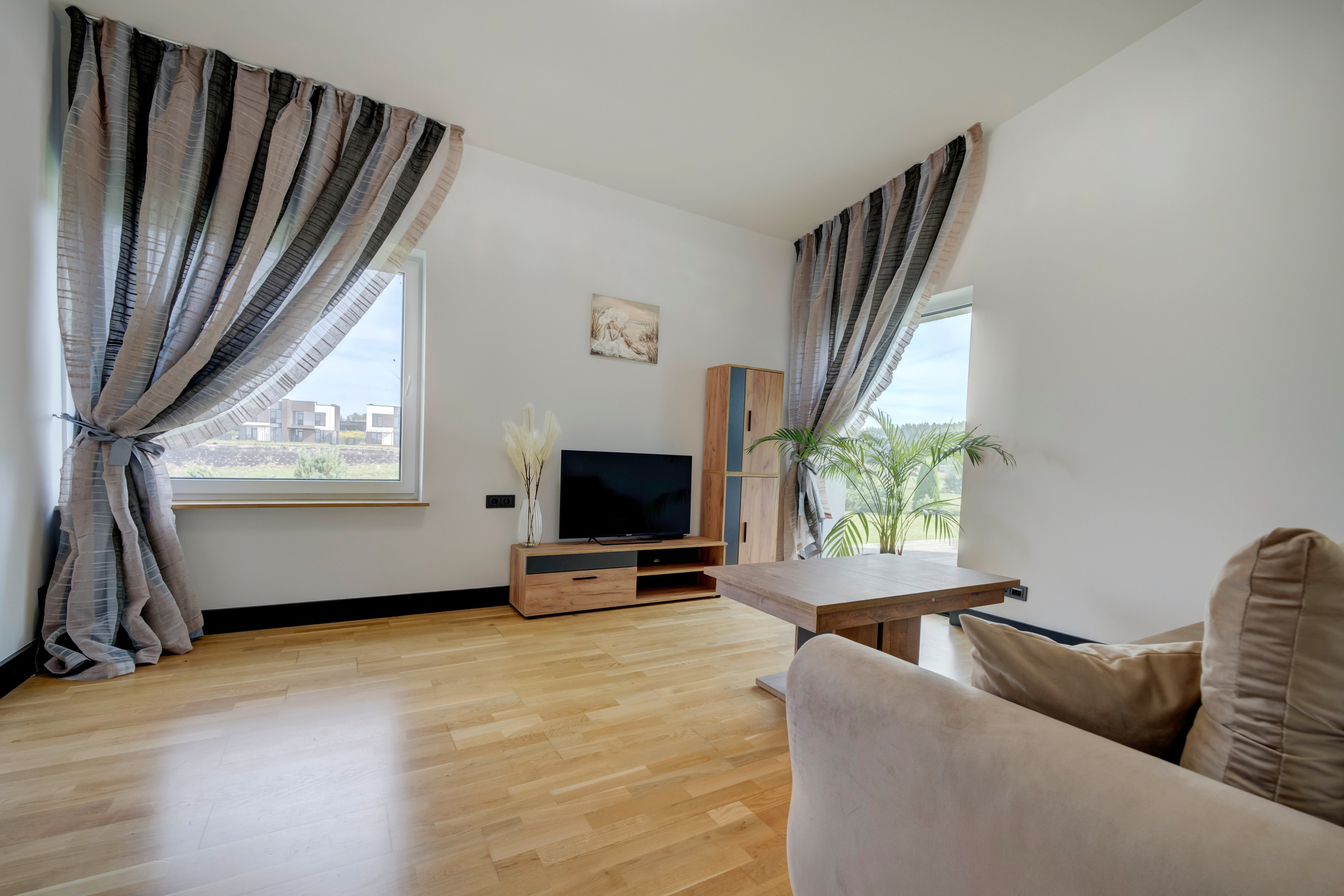 Kalvių 2-oji, Pikutiškės. Namas. Elina Sapiega fotografė Vilniuje