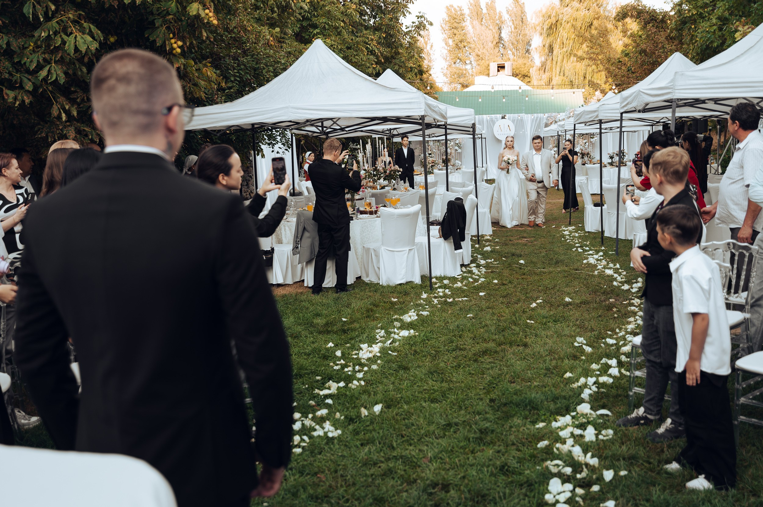 Алексей & Анастасия. Фотограф в Бишкеке Андрей Кавешников