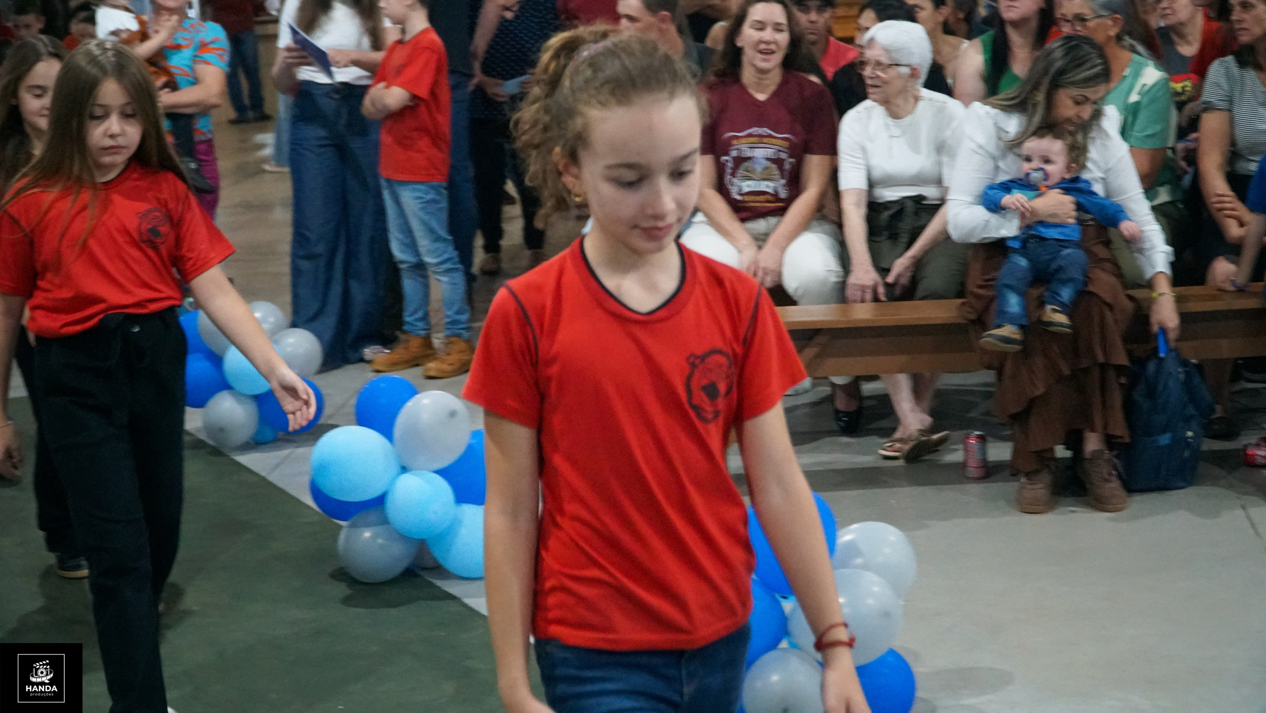 Noite autógrafos colégio Aurélio Buarque de Holanda. Handa Produções
