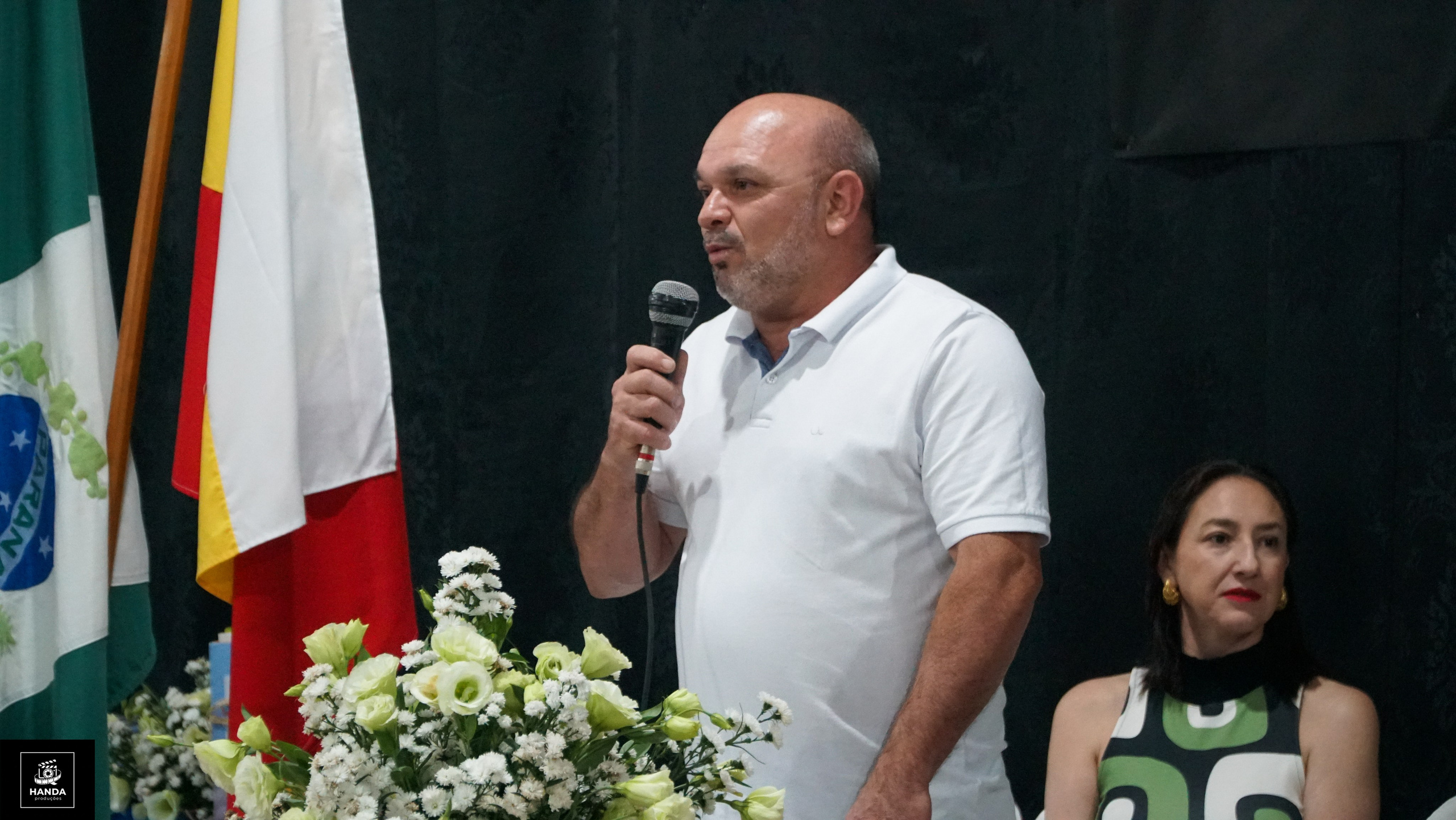 Noite autógrafos colégio Aurélio Buarque de Holanda. Handa Produções