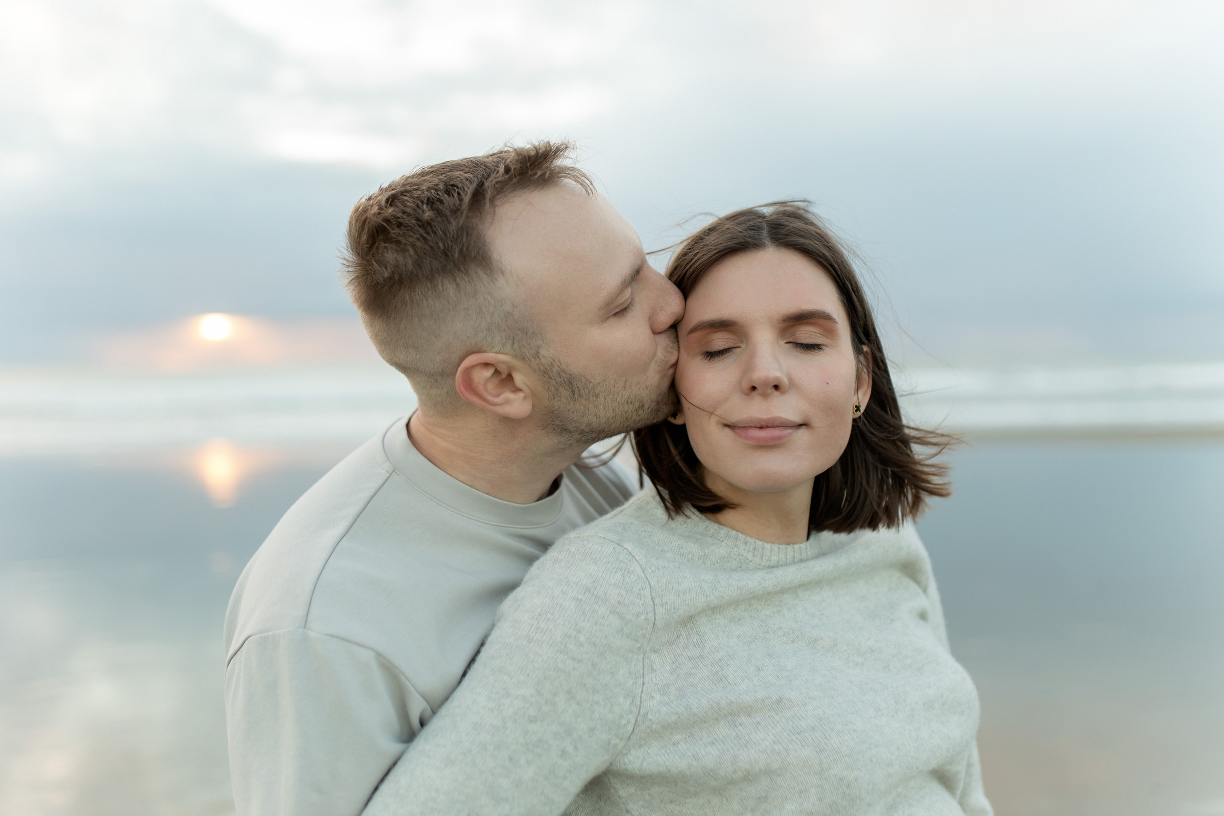 Ocean Beach Maternity Session. Maternity, newborn photographer in the Bay Area|Iryna Rakivnenko